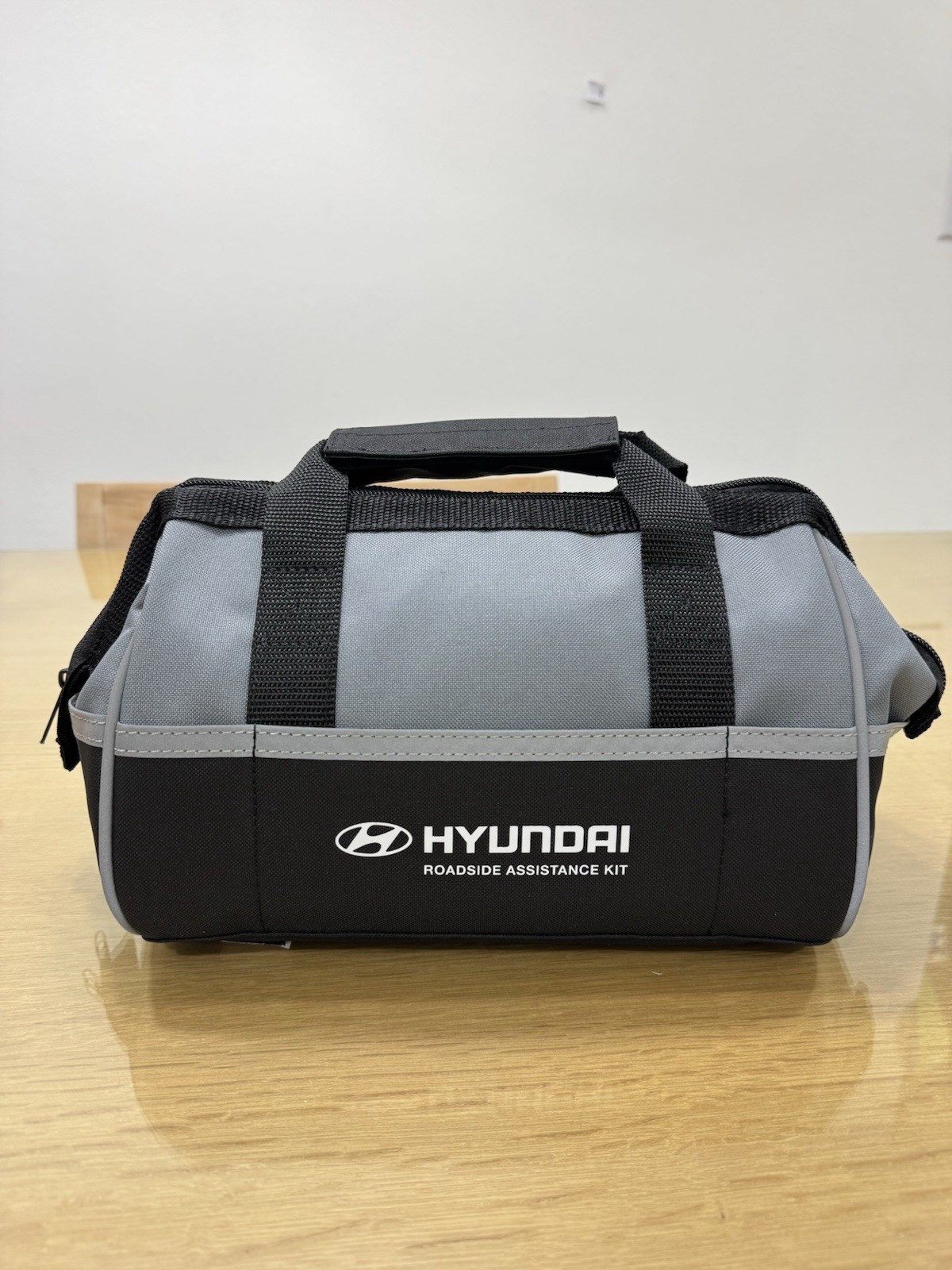 Hyundai Roadside Assistance Kit *BRAND NEW*
