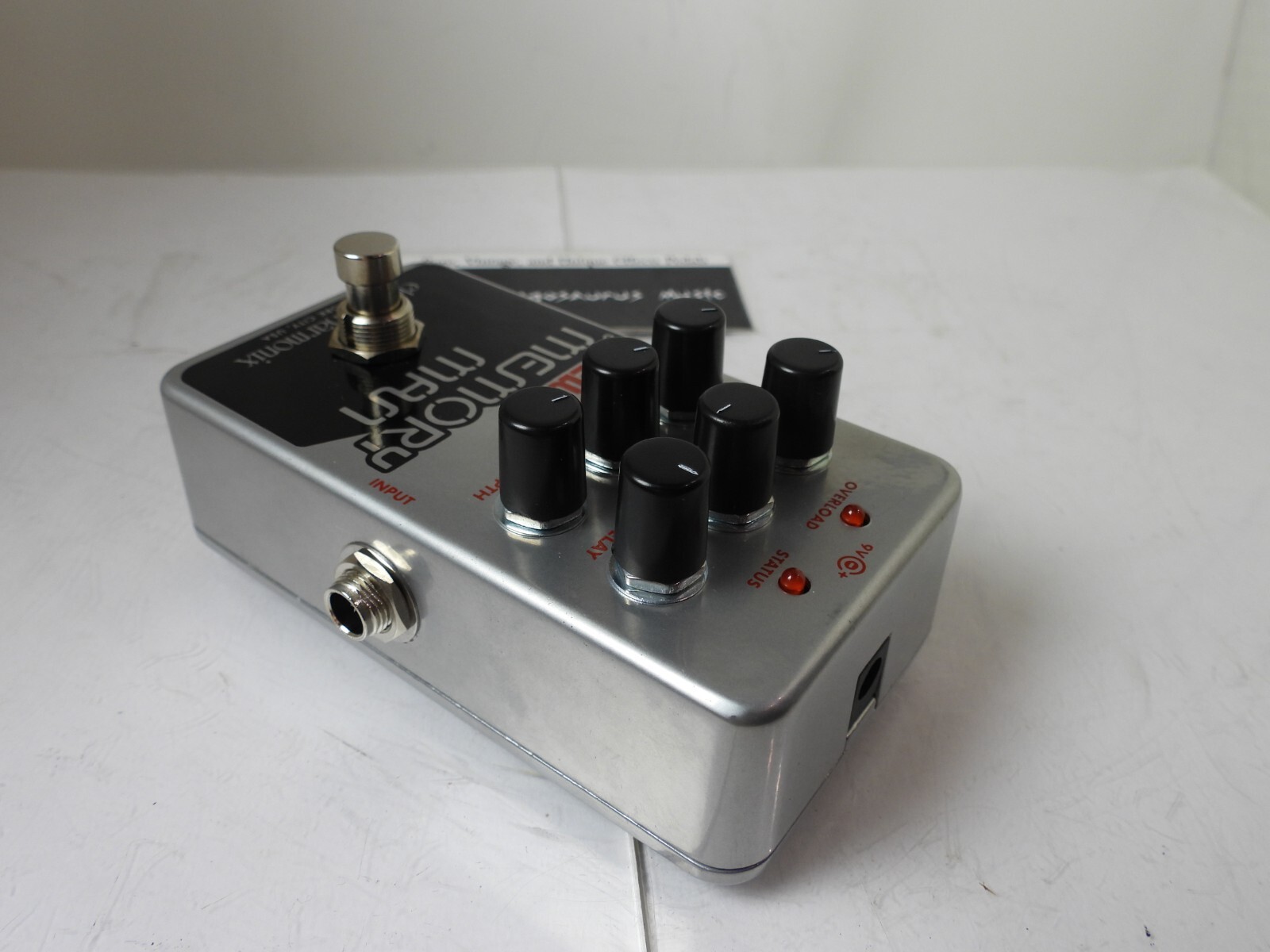 Electro Harmonix Deluxe Memory Man XO Analog Delay Echo Effects Pedal EHX