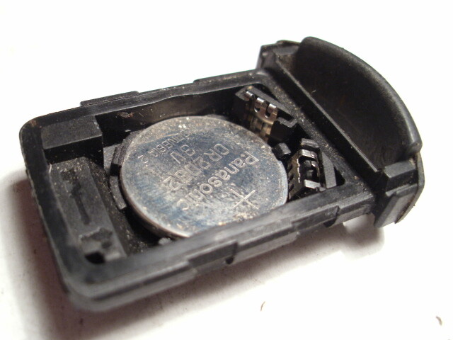OEM VAUXHALL CORSA COMBO TIGRA MERIVA BOTTOM CASE PART w/TERMINALS