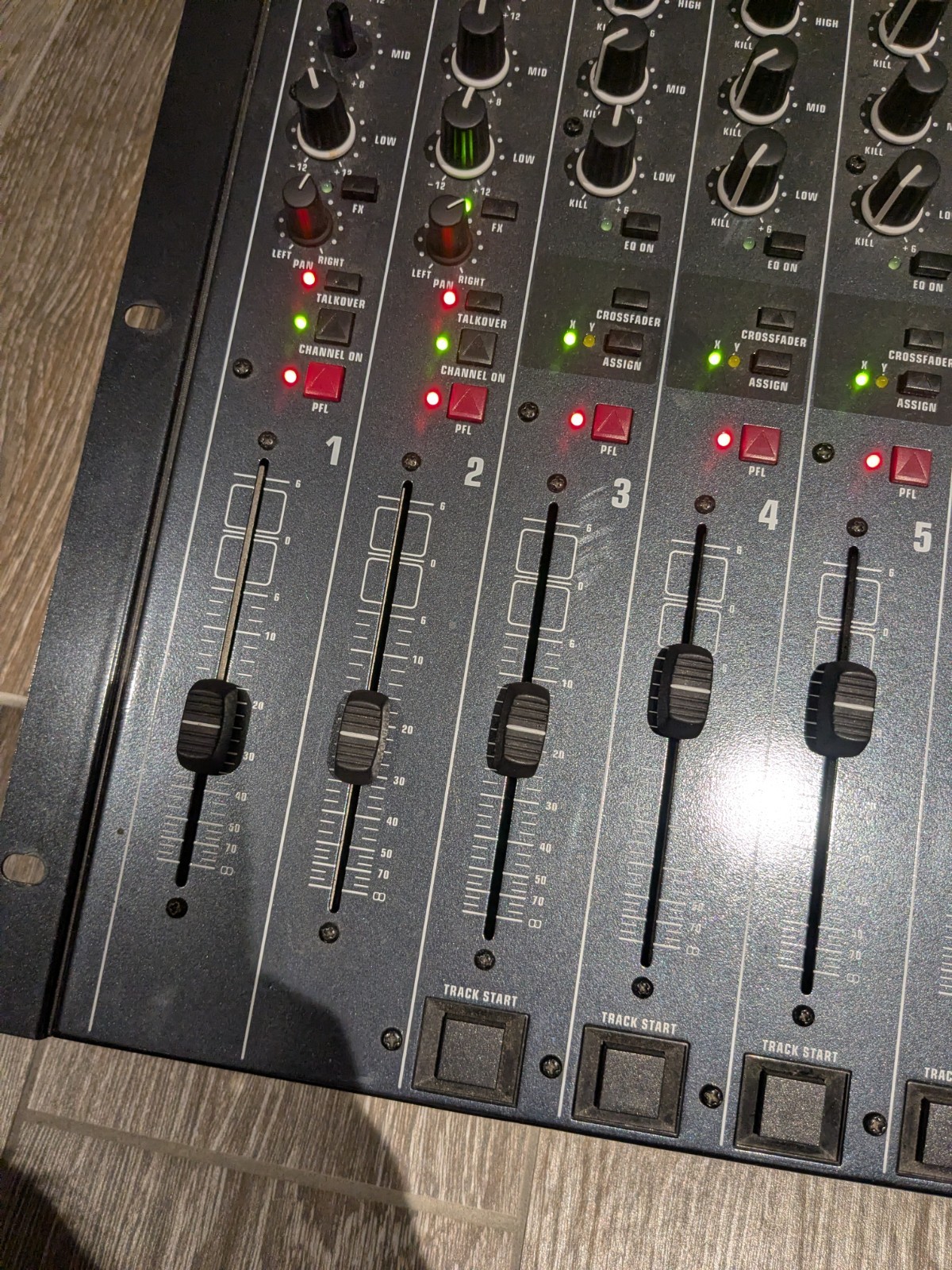 Behringer Pro Mixer DX2000USB 7-channel DJ Mixer Untested As Is 🔥🔥🔥