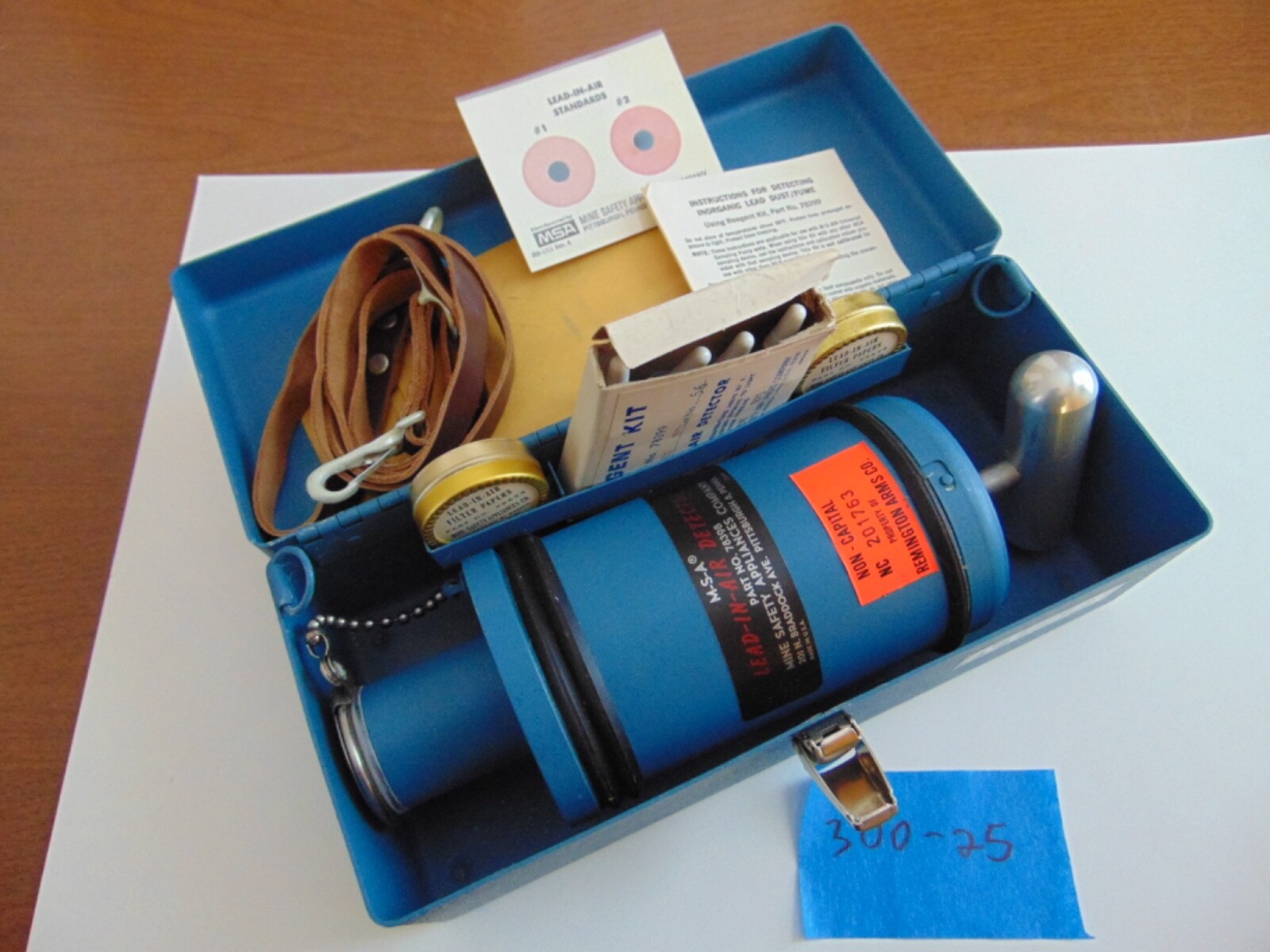 Vintage MSA Lead-In-Air Detector kit, Mine Safety Appliances Co USA  movie prop?