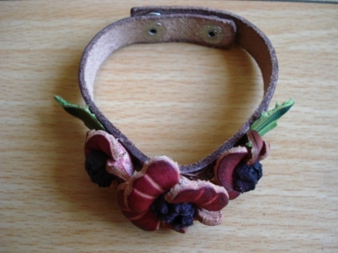 Three Brown Flower Leather Bracelet