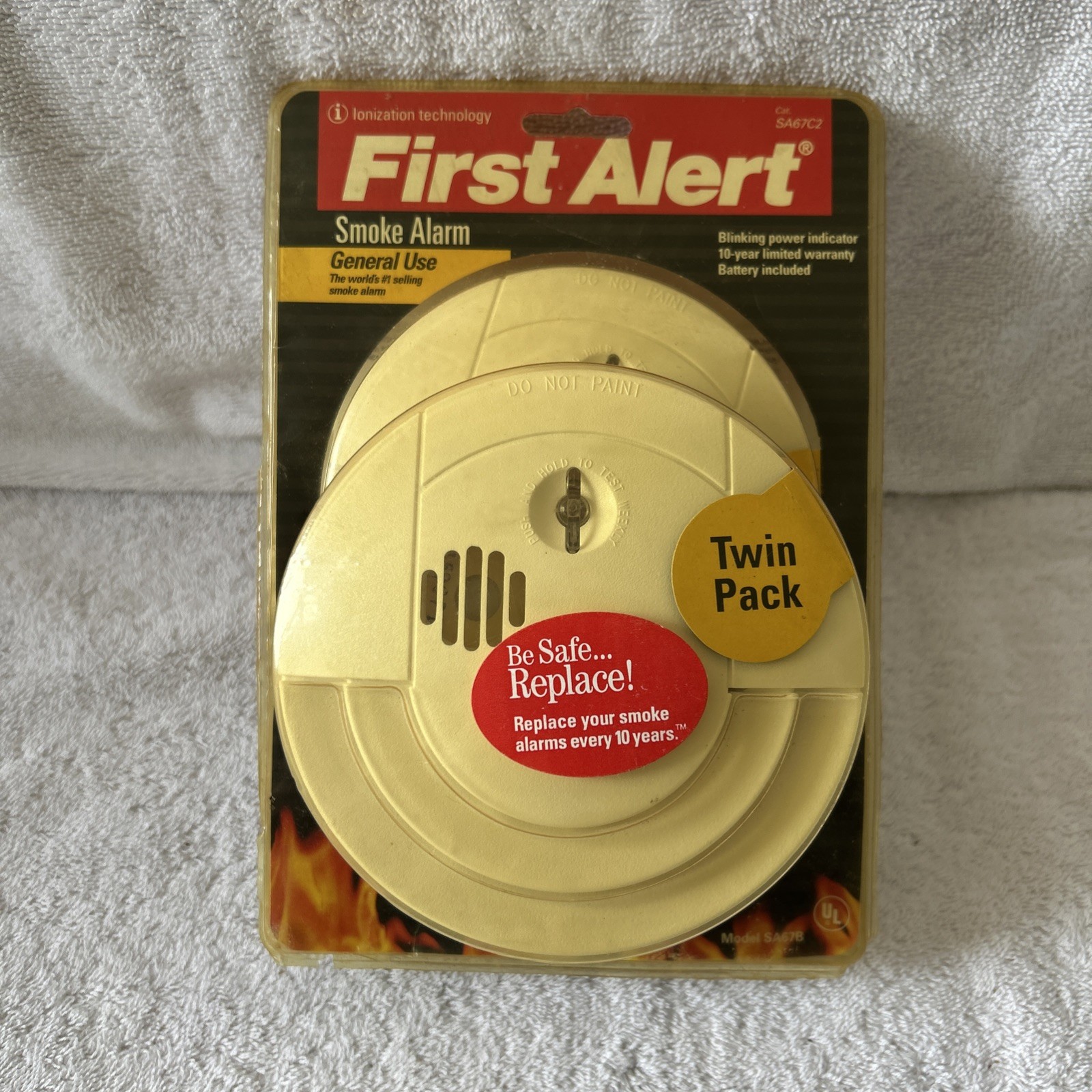 FIRST ALERT - New Old Stock - SA67C2 TWIN PAK Fire Alarm Smoke Detectors