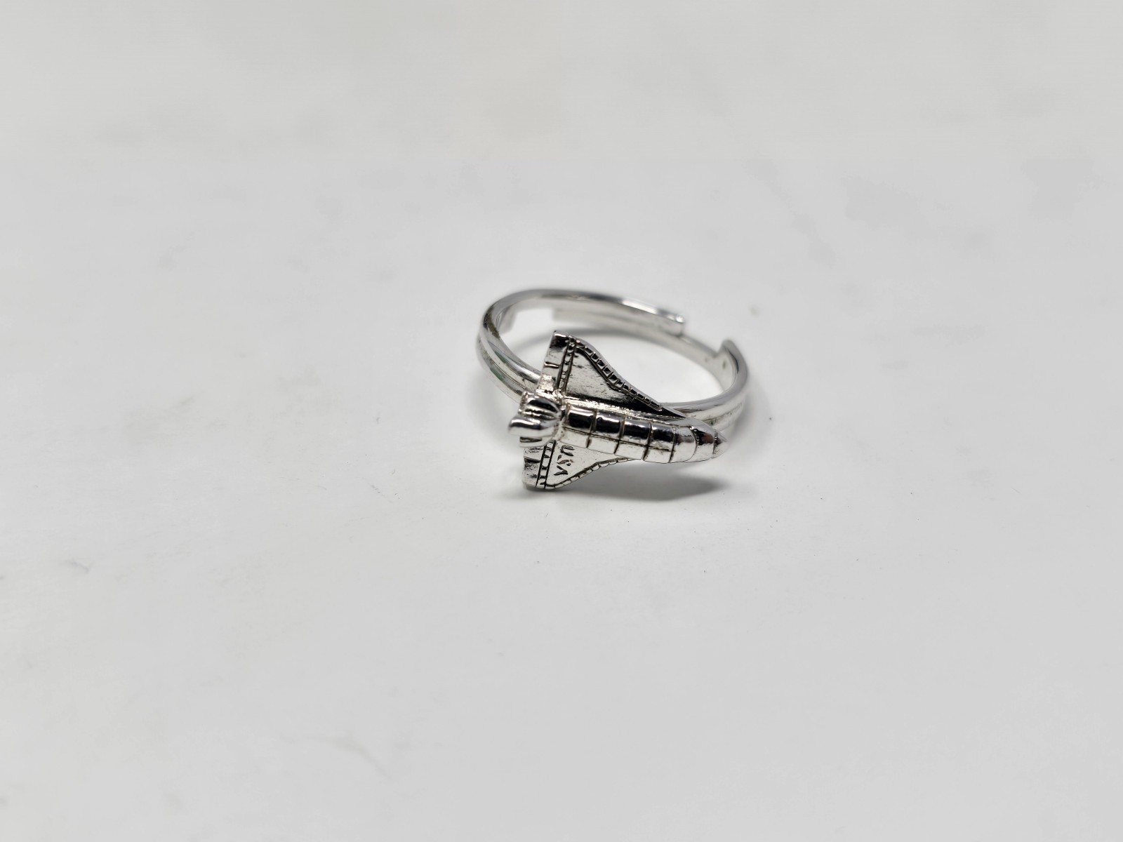 vintage 1982 Avon Space Shuttle novelty ring and patch