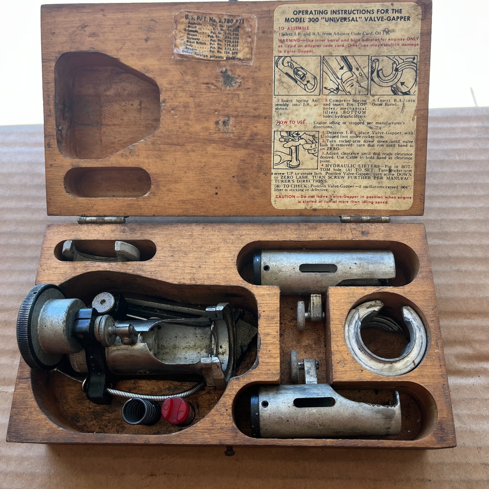 P&G Mfg Co Universal Valve Gapper Model 300 With Wood Box Made in USA