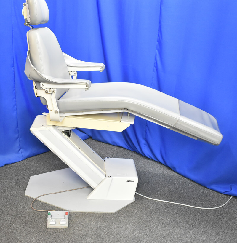 Refurbished Adec Priority 1005 Stand Alone Chair - Make an Offer