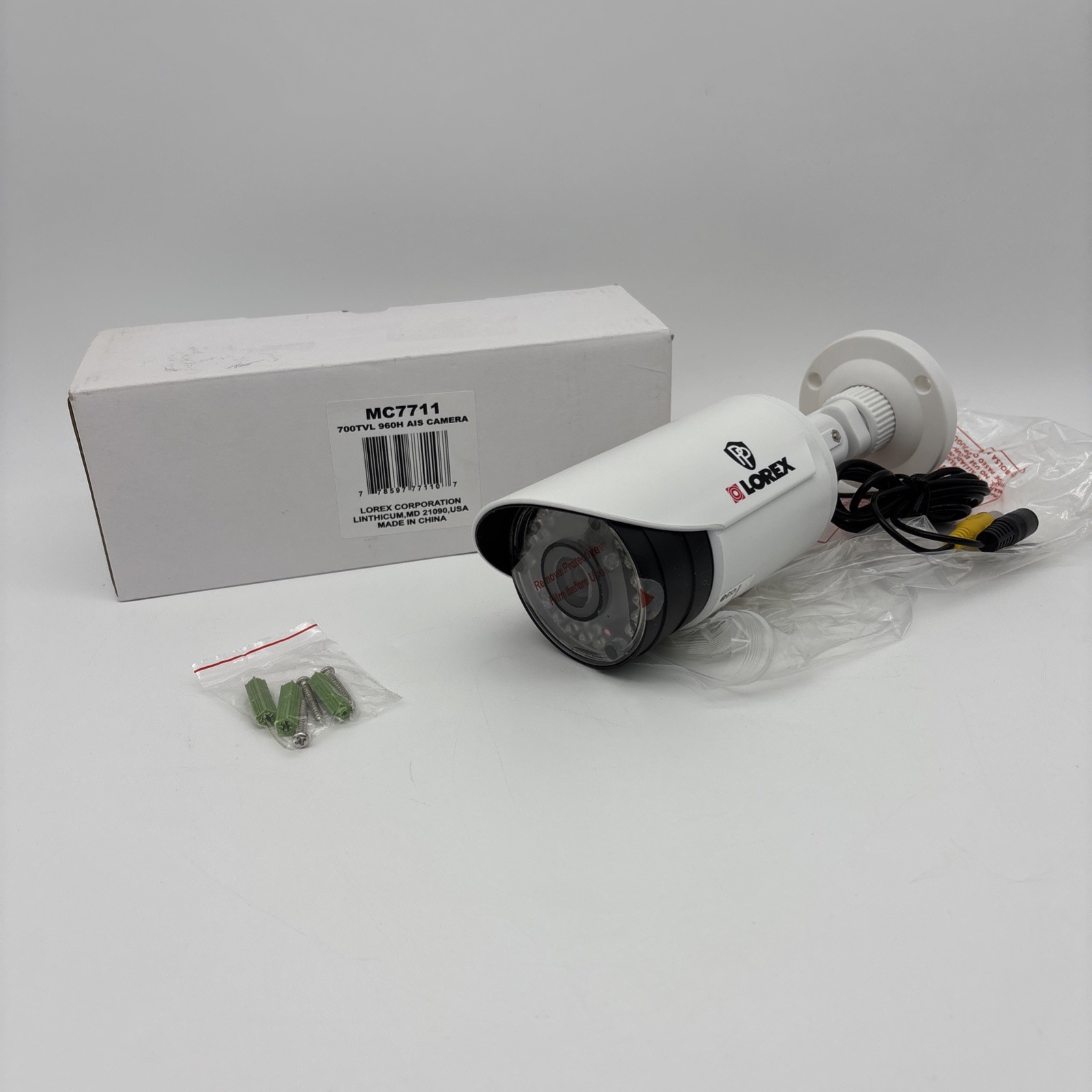 Lorex CVC7711 MC7711 960h 700tvl Weatherproof Night Vision Security Camera Mount