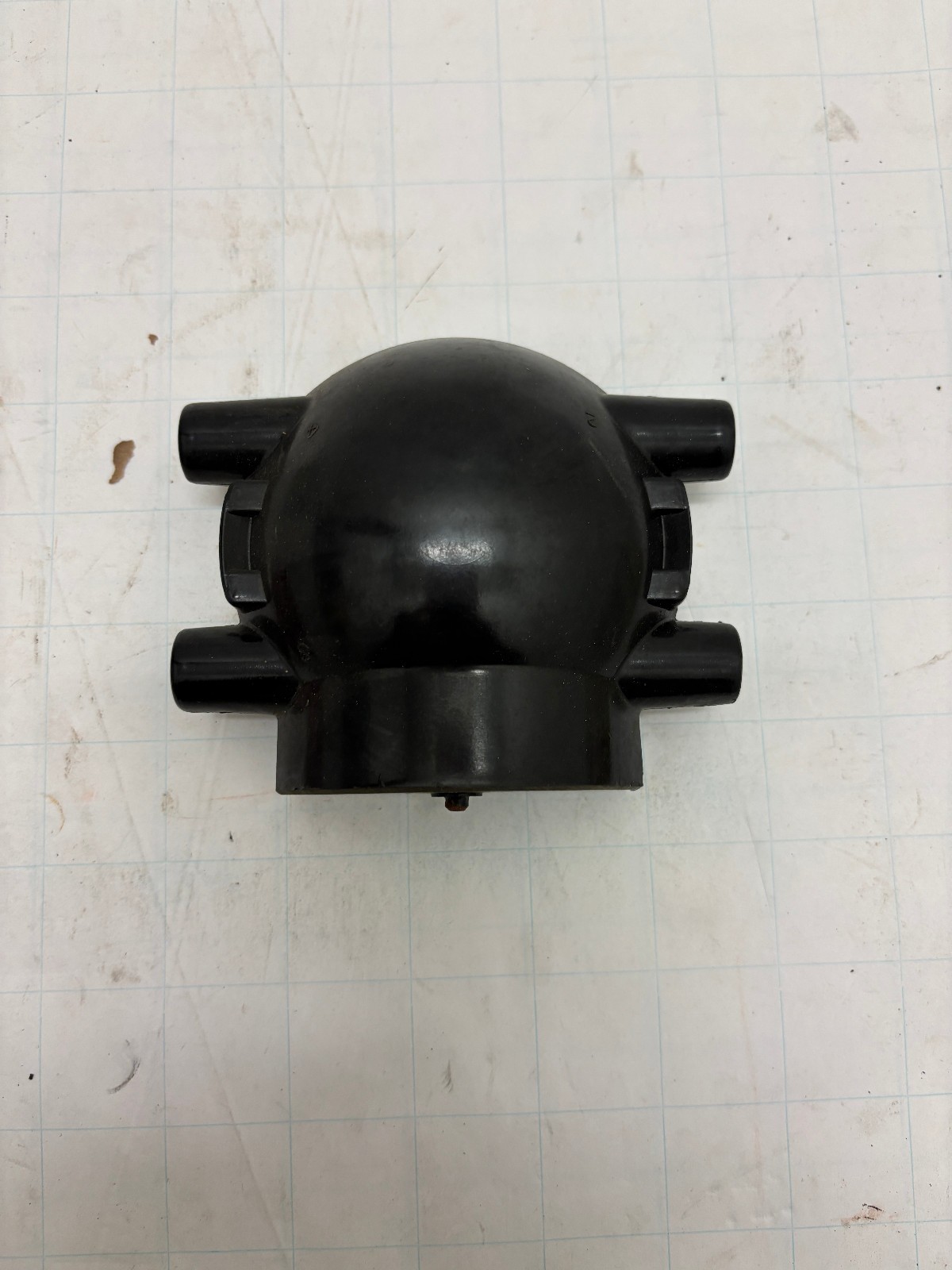 Ford 1/2, 3/4 ton Pickup Distributor Cap 1942 FD-126