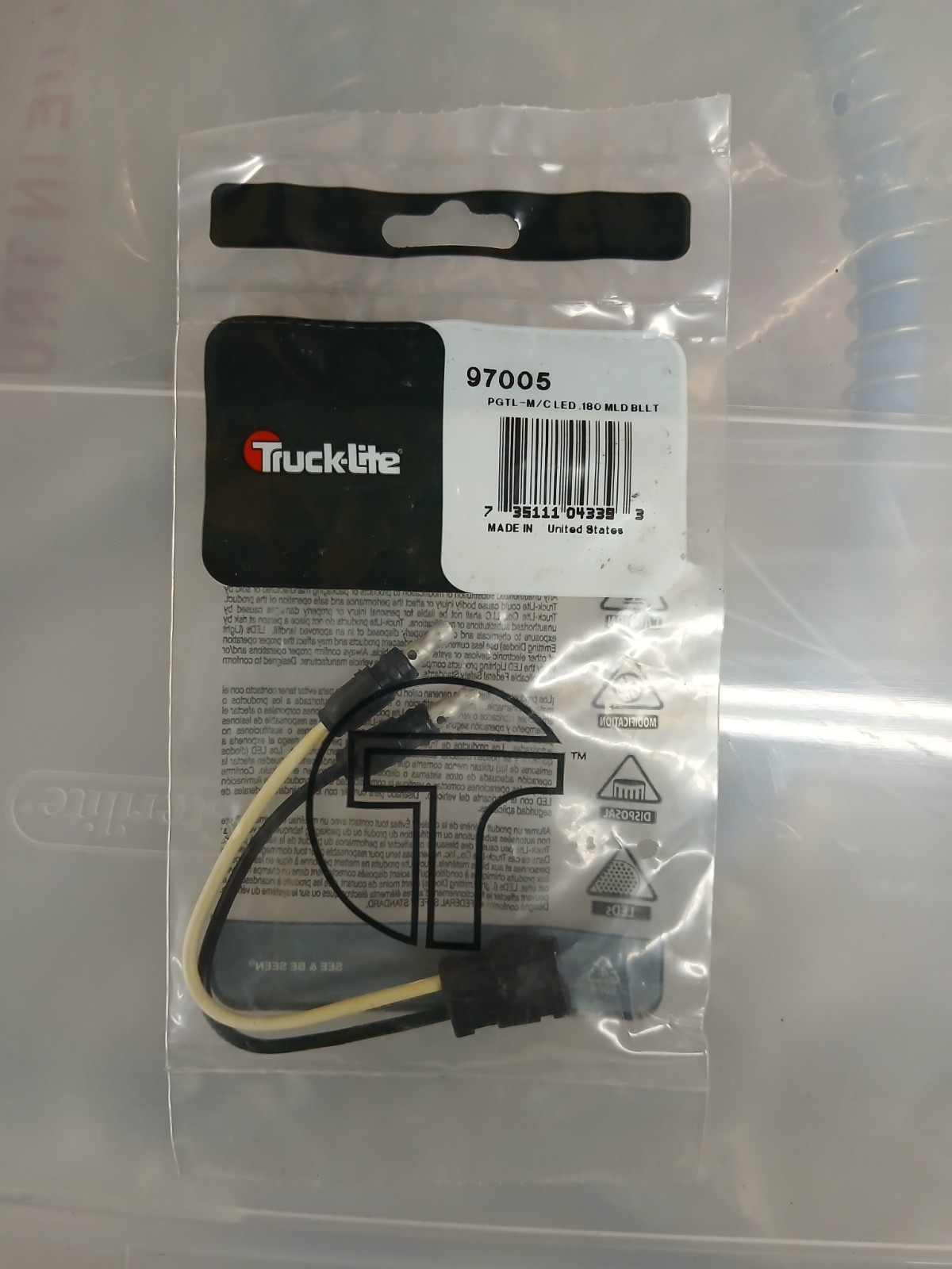 Truck-Lite  Stop / Turn / Tail Plug   97005