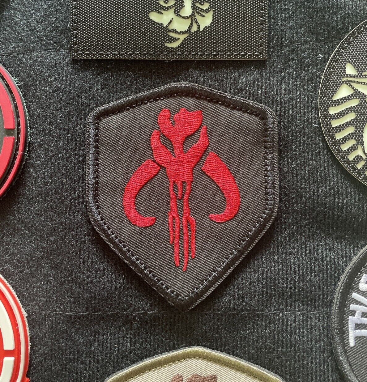 Mandalorian Crest Symbol mythosaur Skull Sigil Tactical Morale Patch