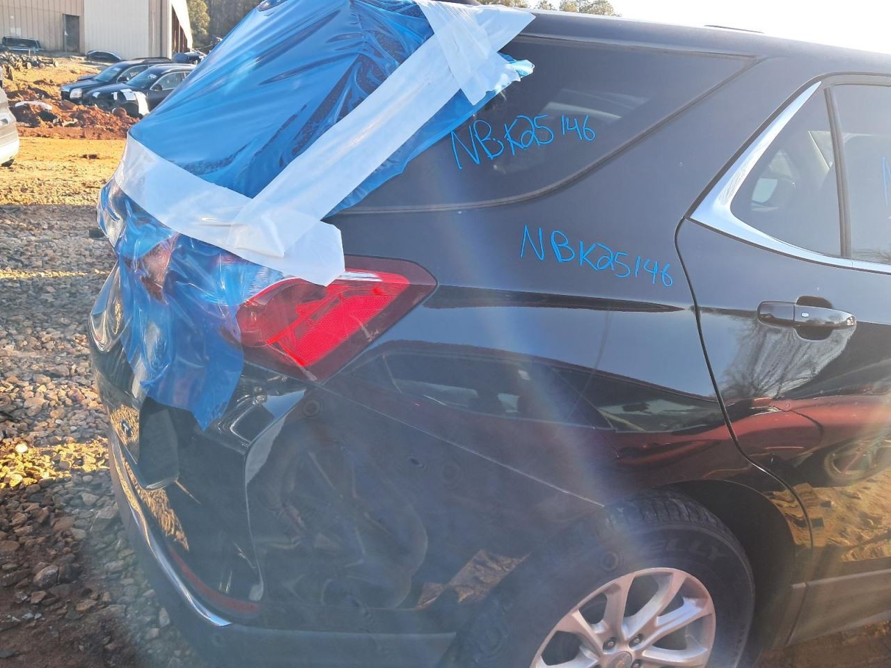 EQUINOX 2018 Glove Box 4894799