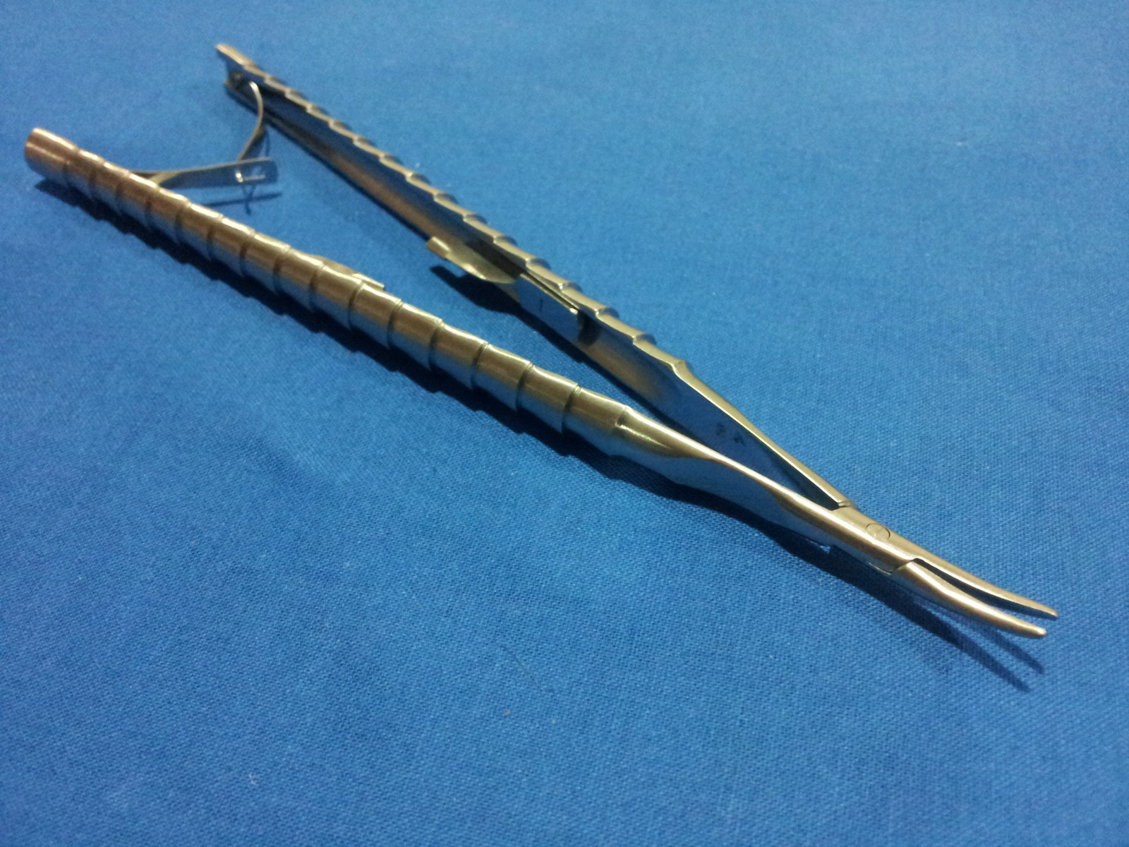 O.R GRADE CASTROVIEJO BLADE BREAKER CURVED 7" SMOOTH SURGICAL INSTRUMENTS