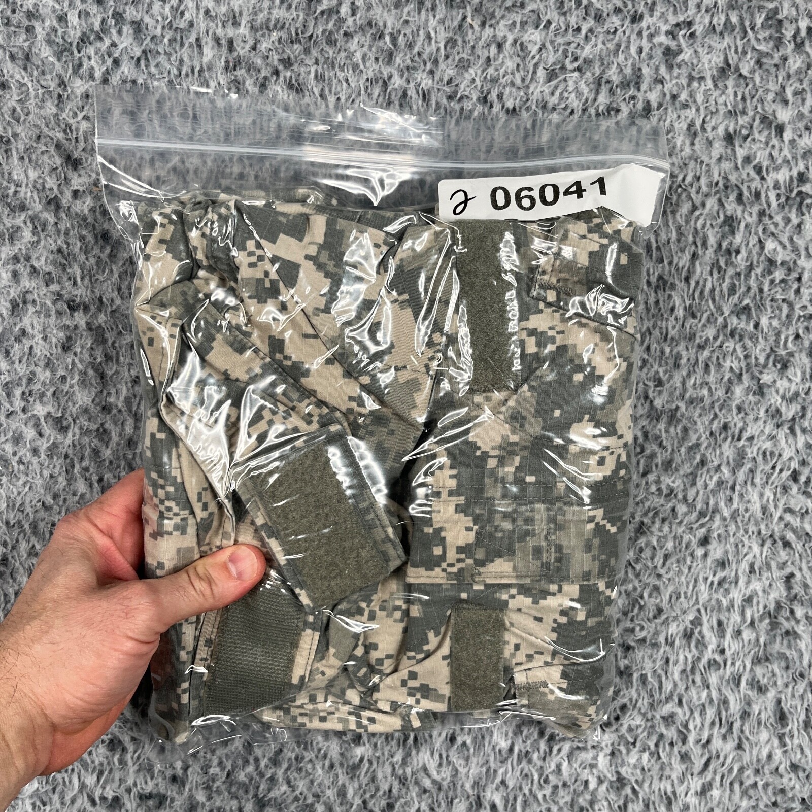 US Army Combat Uniform Coat Mens Medium Digital Camouflage Ripstop Cargo Jacket