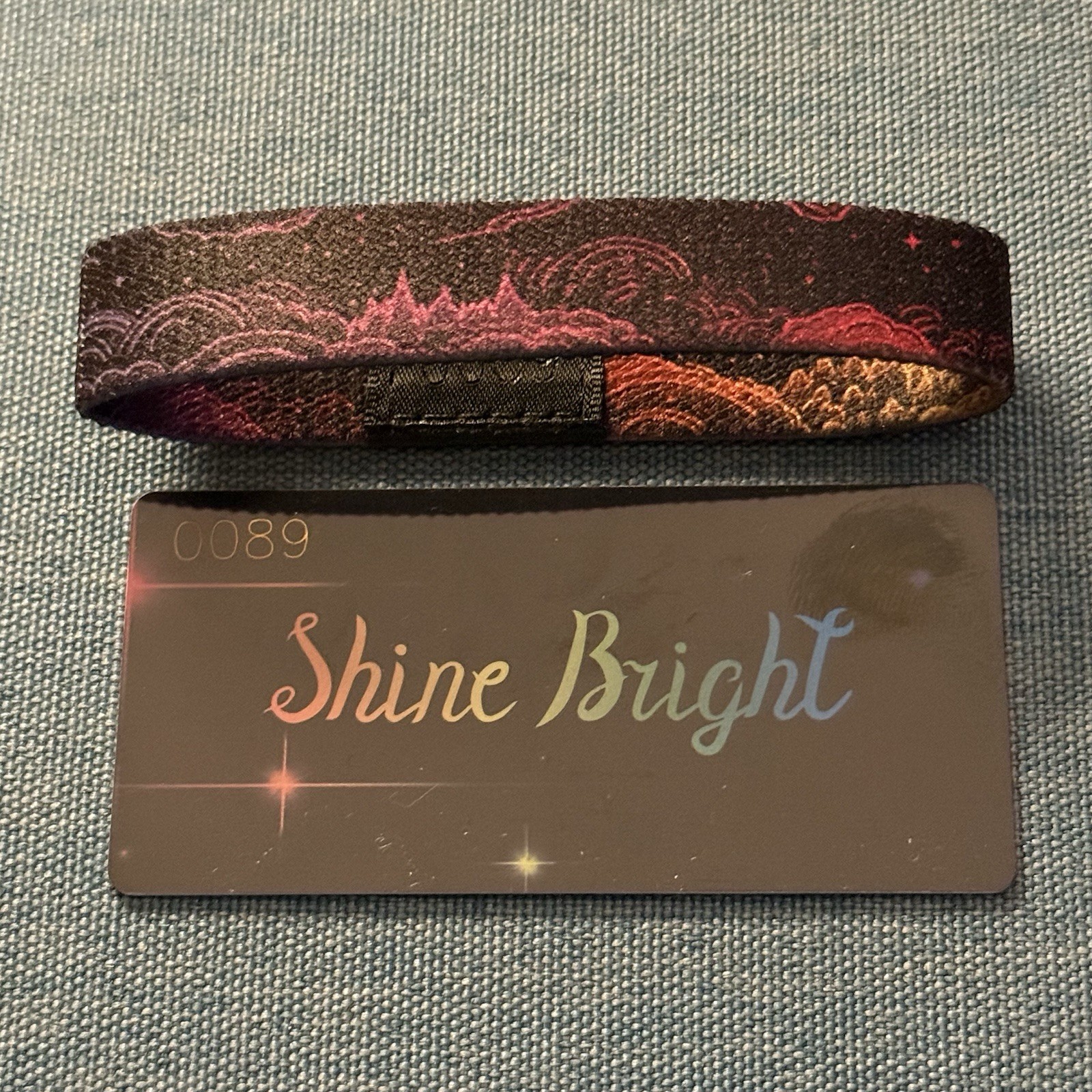 New! ZOX Single *SHINE BRIGHT* Sz MEDIUM - Reversible Wristband with Card