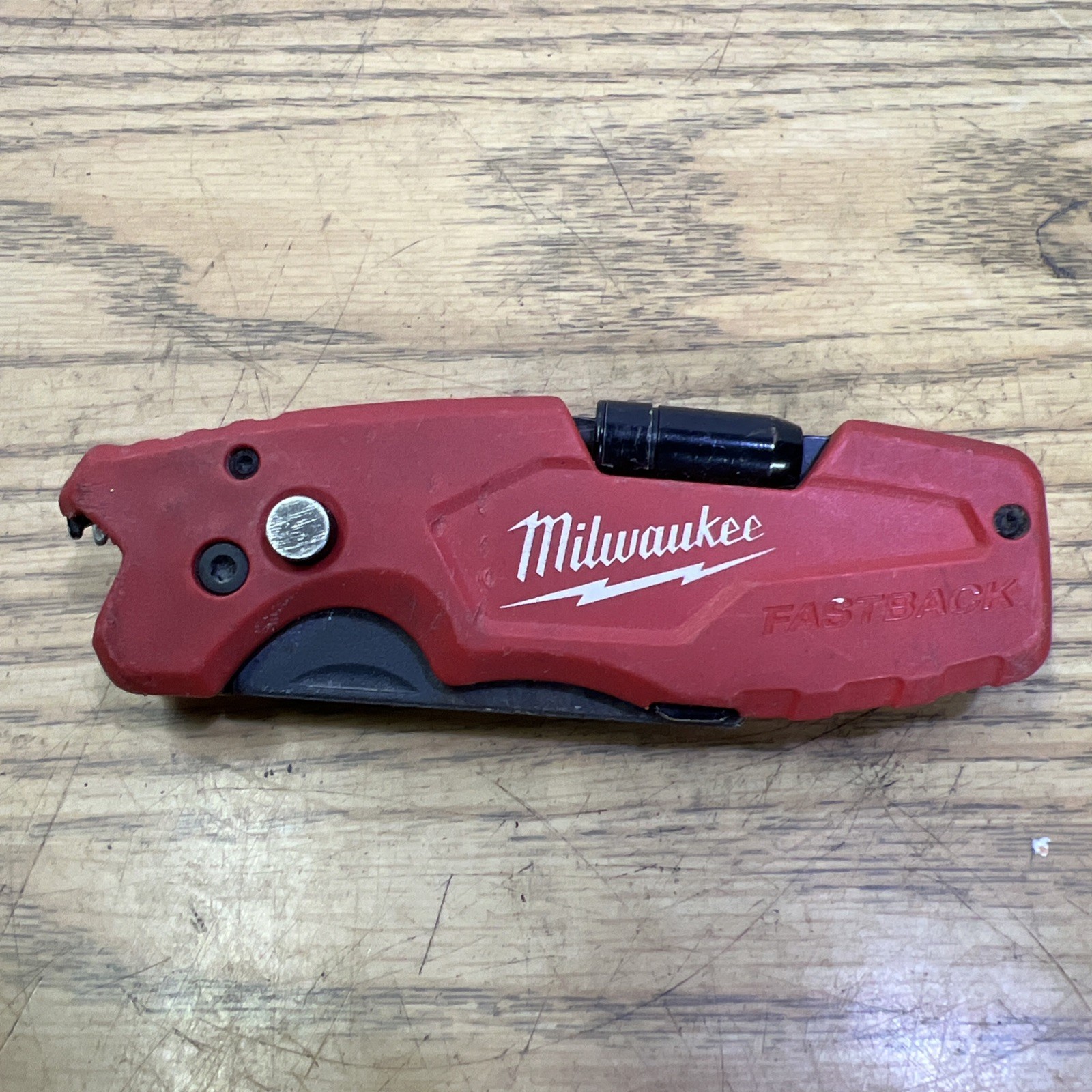 Milwaukee Fastback 6-in-1 Folding Utility Knife 48-22-1505 Screwdriver Flip Open