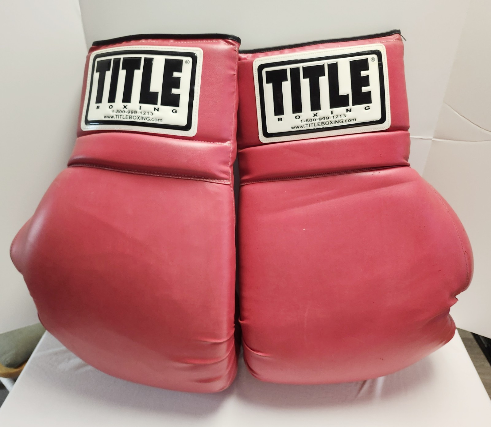 Rare Vintage TITLE Boxing Giant Boxing Gloves Large Store Display Promo 25” Inch