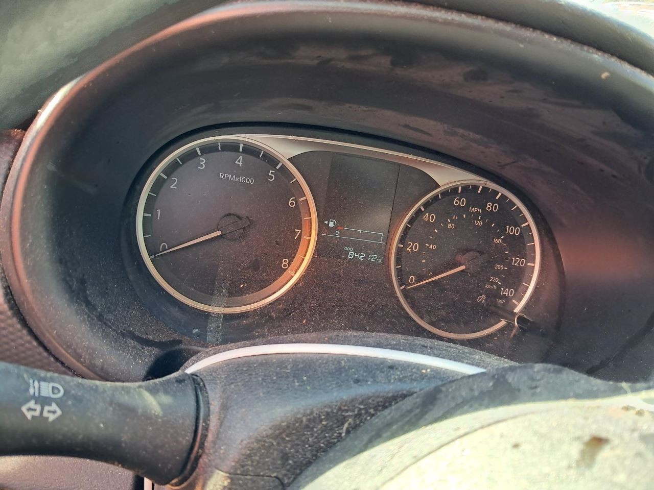KICKS 2021 Glove Box 4786342