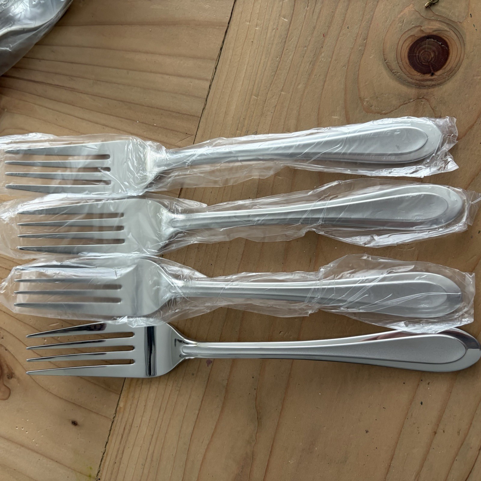4 Oneida JOANN JOANNE DINNER FORKS Stainless Glossy Flatware