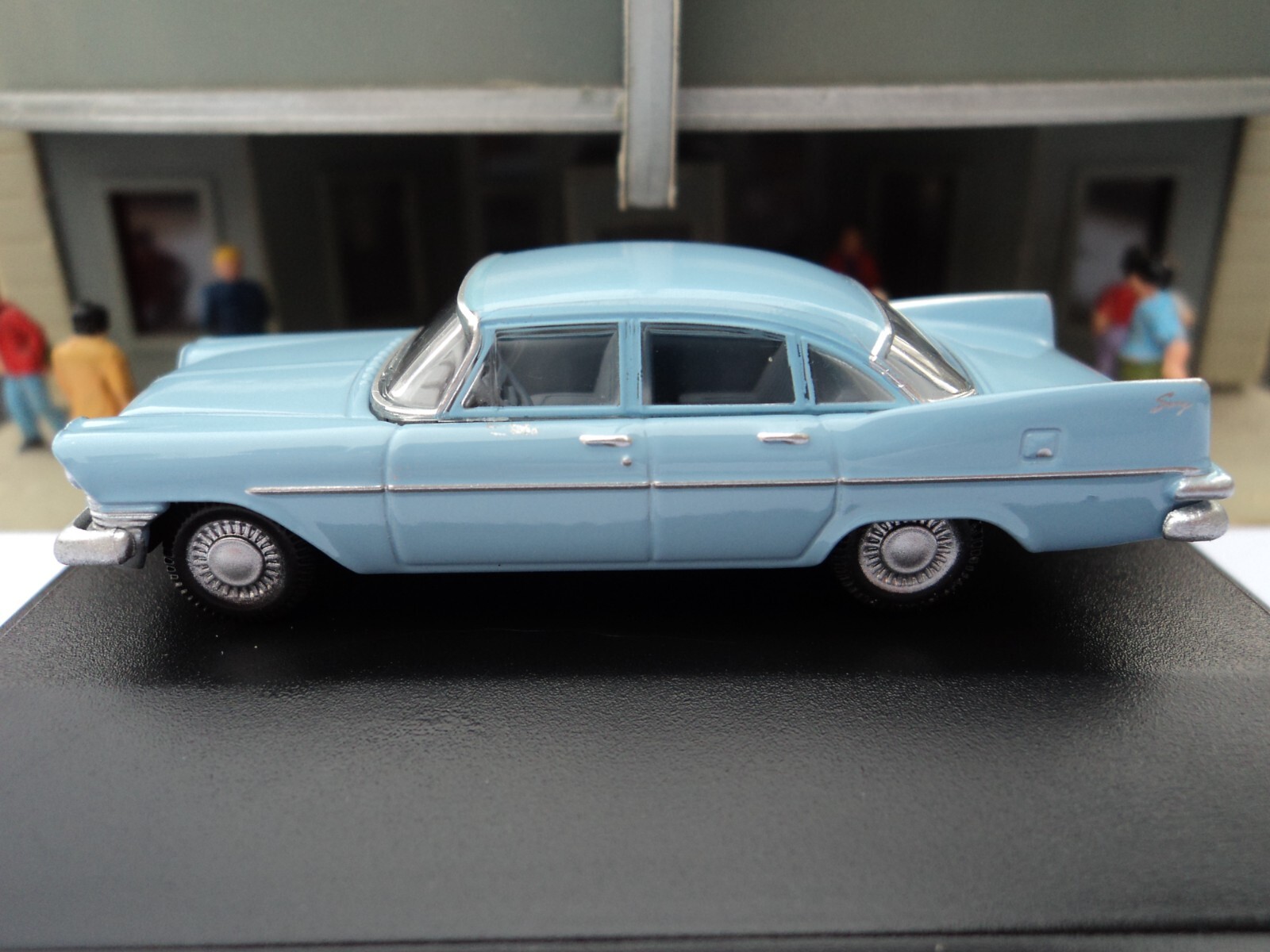 Oxford  1959  PLYMOUTH SAVOY Sedan  Powder Blue   1/87   HO  diecast