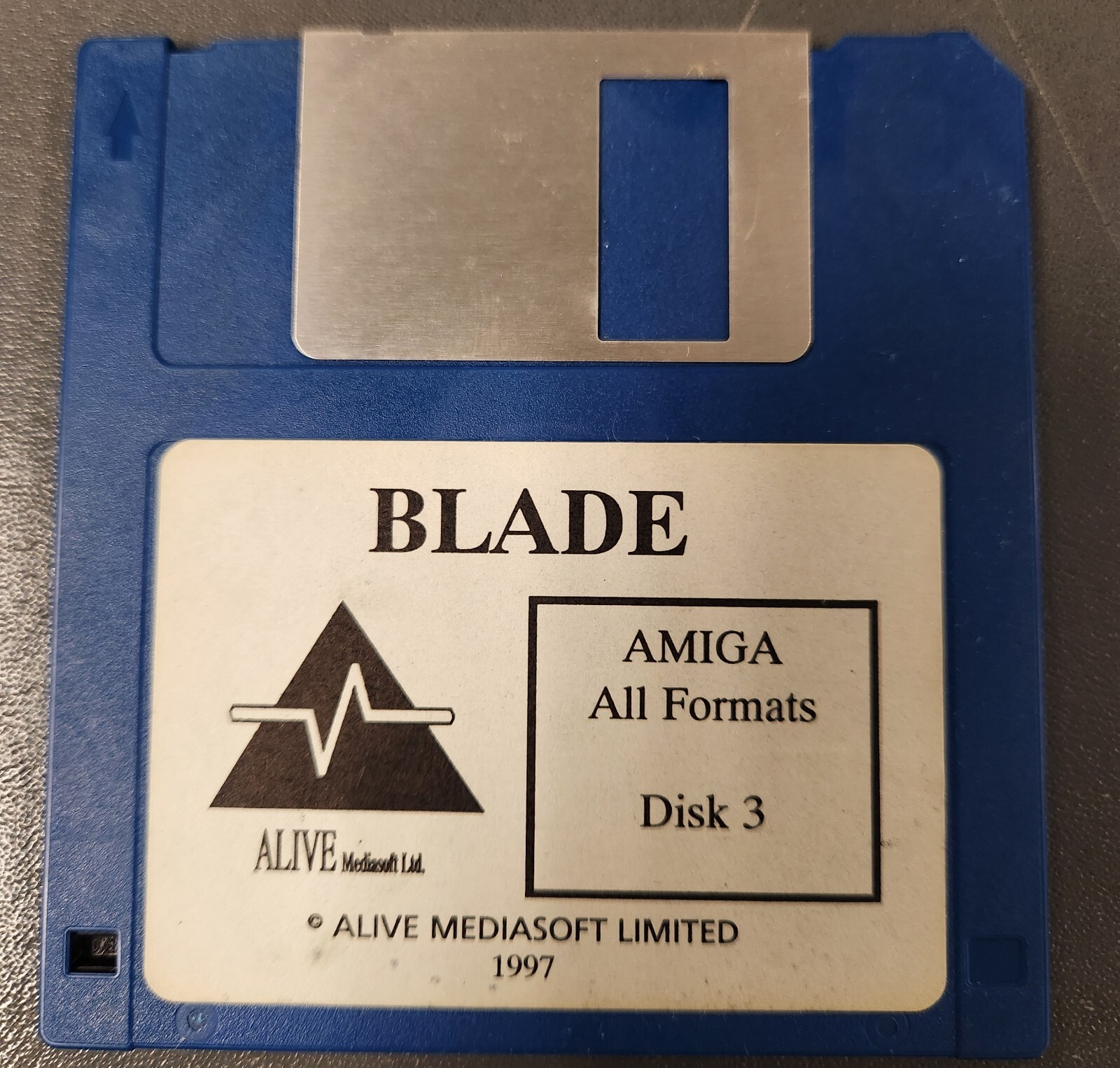 Vintage 1997 Commodore Amiga CD & 4 Floppy Disk Alive Medisoft Limited RARE