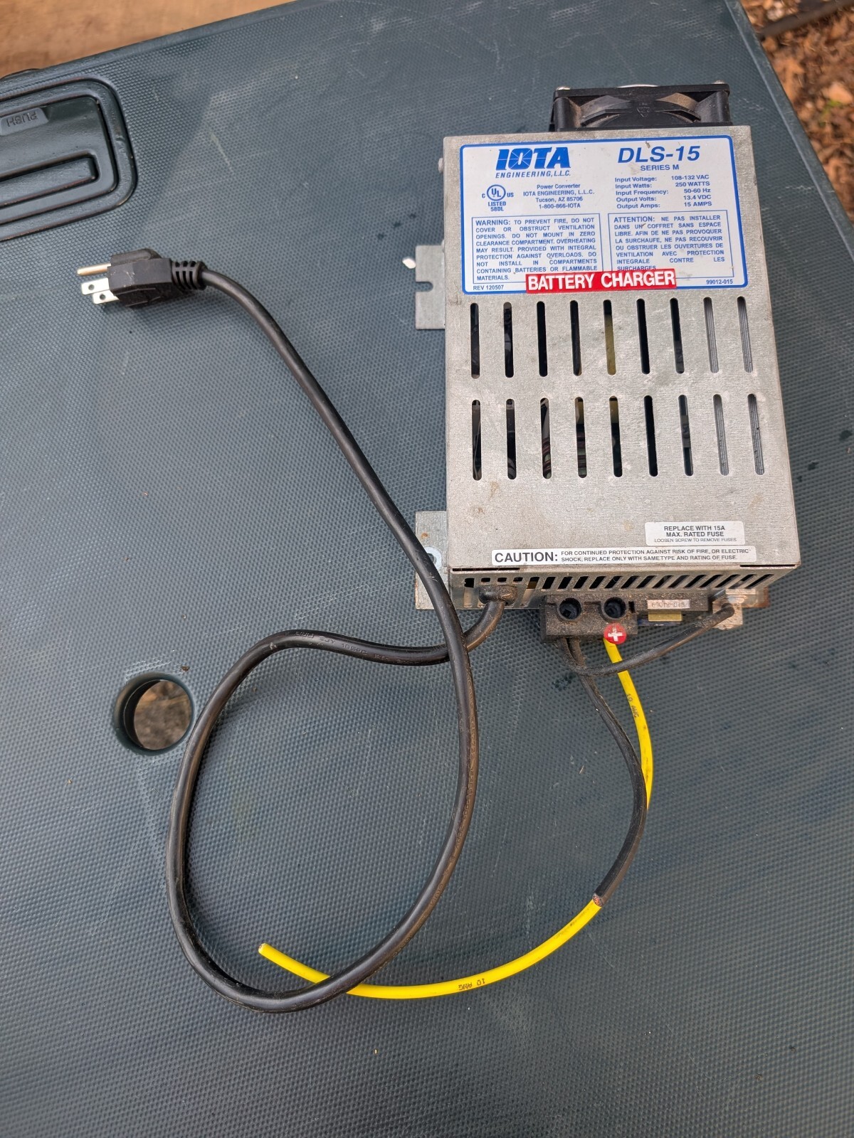 Iota DLS-15 12 Volt, 15 Amps Automatic Battery Charger / Power Supply