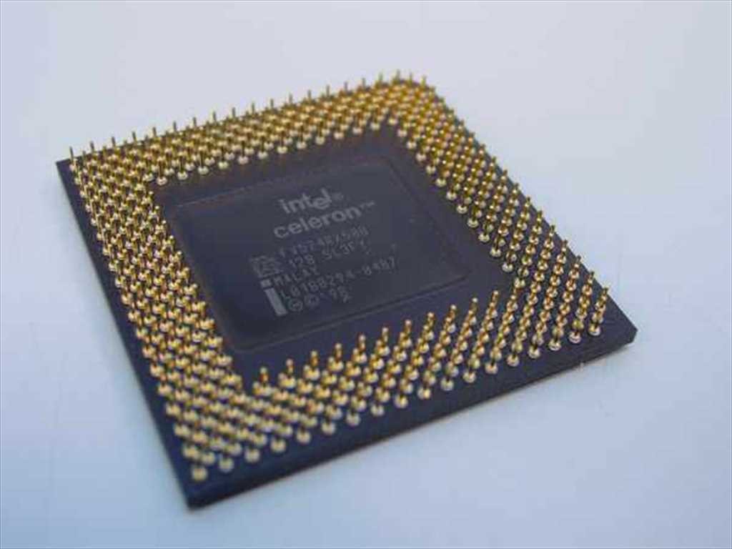 Intel Celeron FV524RX500 SL3FY 500MHz Socket 370 FCPGA Processor CPU