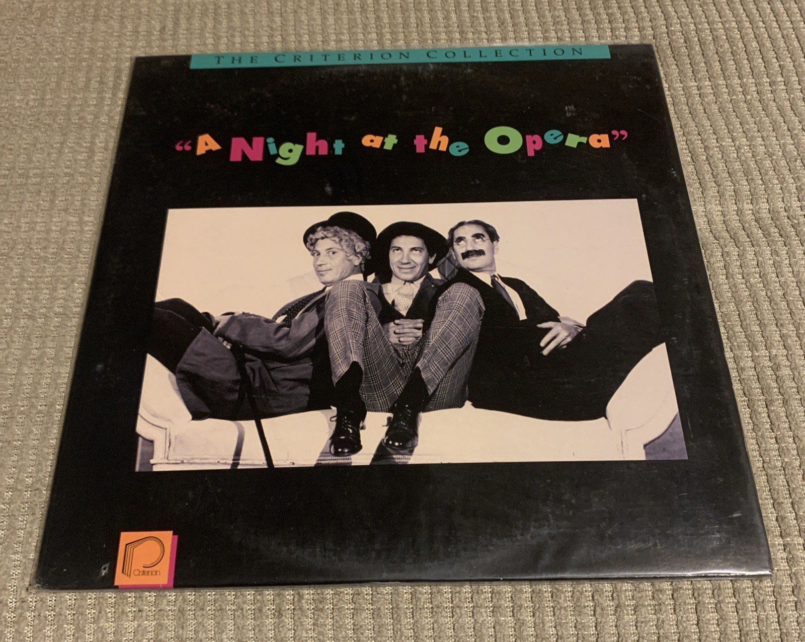 A NIGHT AT THE OPERA (Laserdisc) The Criterion Collection Groucho Marx RARE!