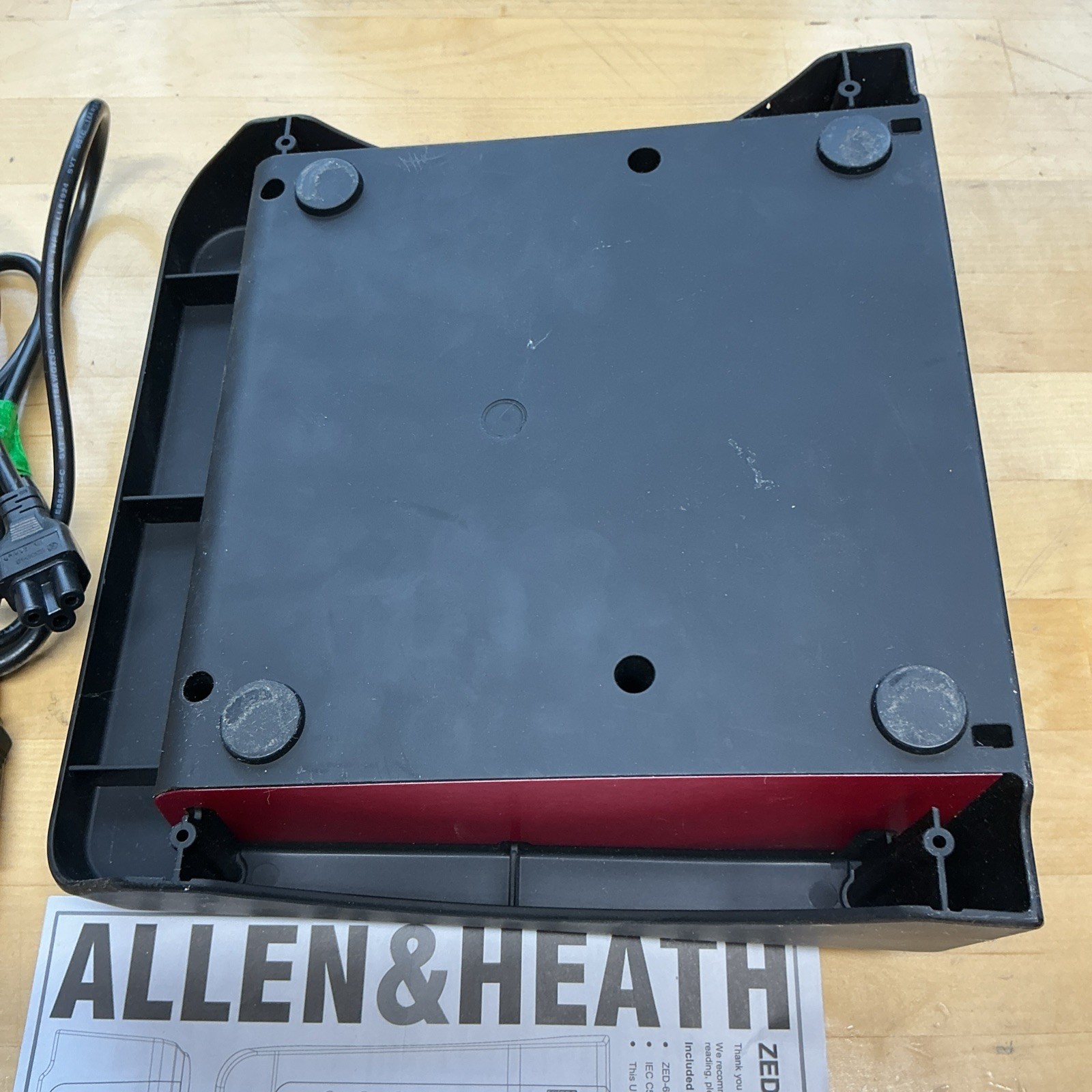 Allen & Heath ZED-6 Analog Mixer w/ Power Cable