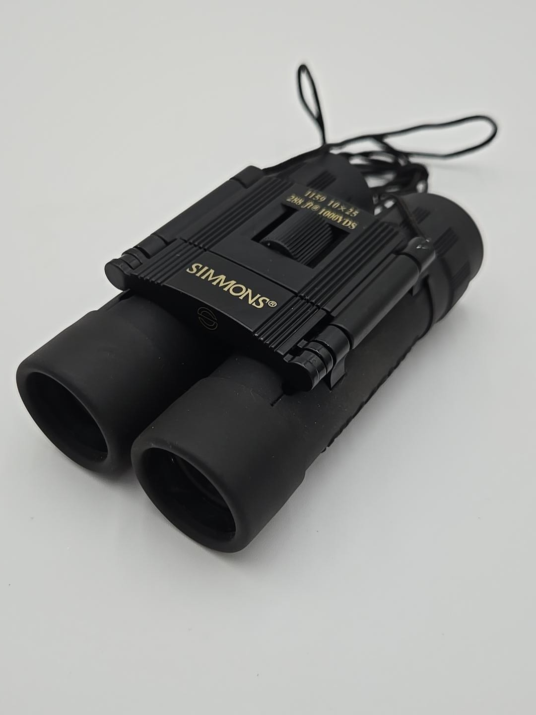 Simmons 10x25 Folding Compact Binoculars 288 ft/1000 Yds Black Travel Hunting