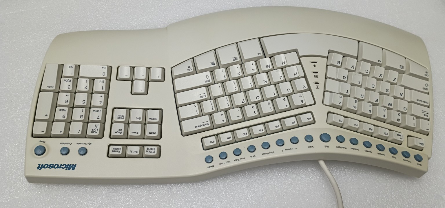 Vintage Microsoft Natural Pro Ergonomic USB PS/2 Keyboard Barely used