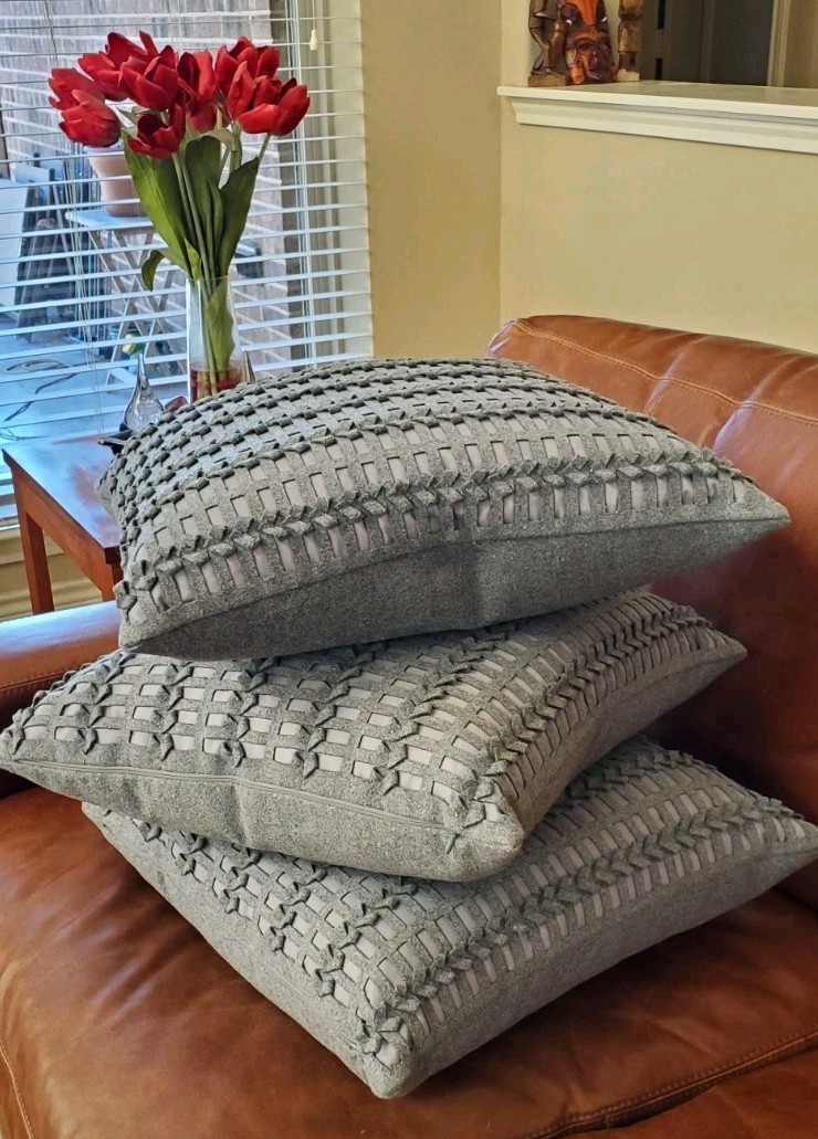 Bernhardt Wool Blend Throw 3 Pillows 21x21 Gray Duck Feather Blend Fill Luxe EUC