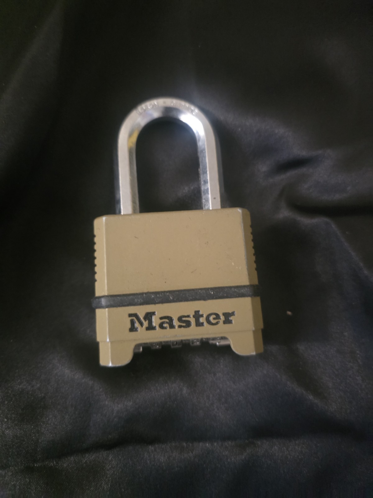 Master Lock Combination Lock, Heavy Duty Weatherproof Padlock, Resettable for Ou