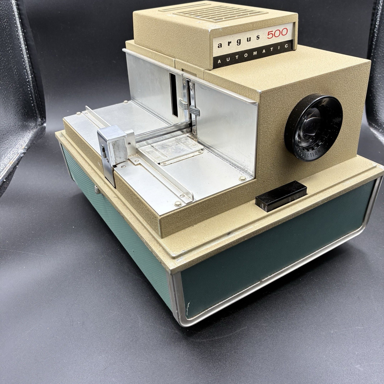 Argus 500 Automatic Slide Projector w/case Vintage Untested No CORD PARTS/REPAIR