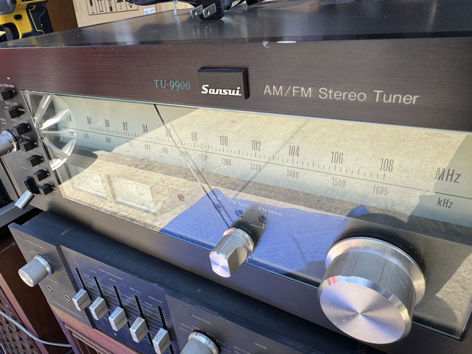 Sansui TU-9900 AM/FM Stereo Tuner
