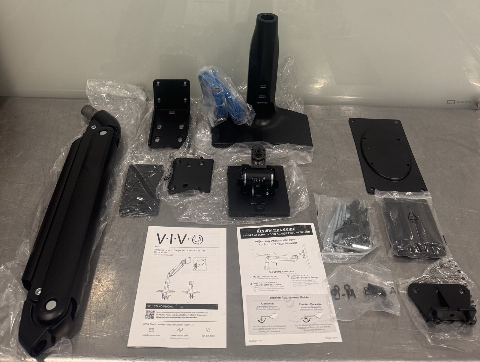 Vivo STAND-V100HU Ultra Wide Monitor Desk Mount W/ USB NEW IN BOX! FREE SHIPPING