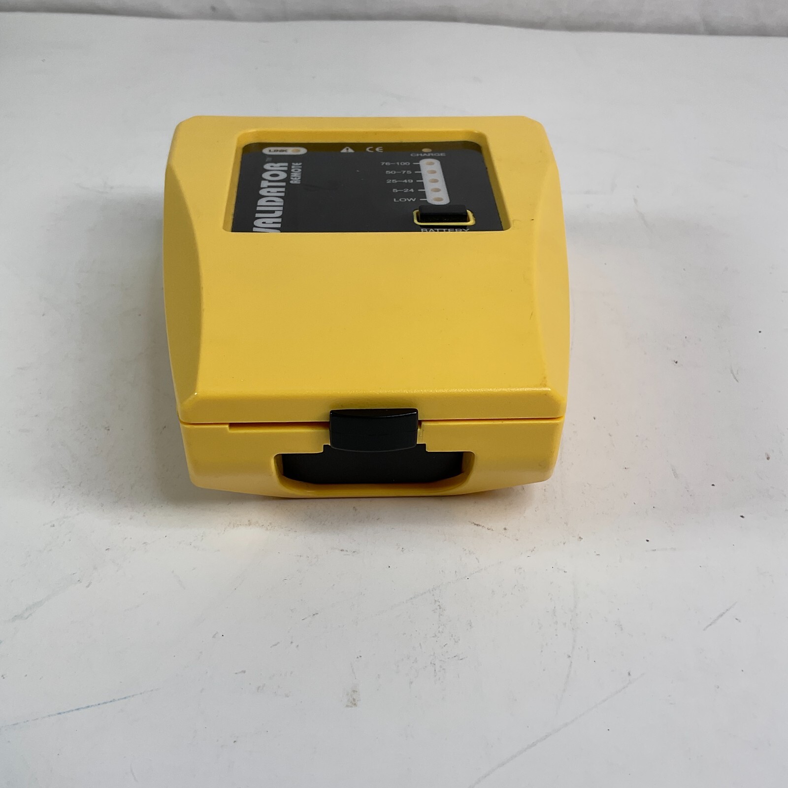 Test-Um Validator NT900 and Validator Remote NT93 Cable Tester with Carrying Bag