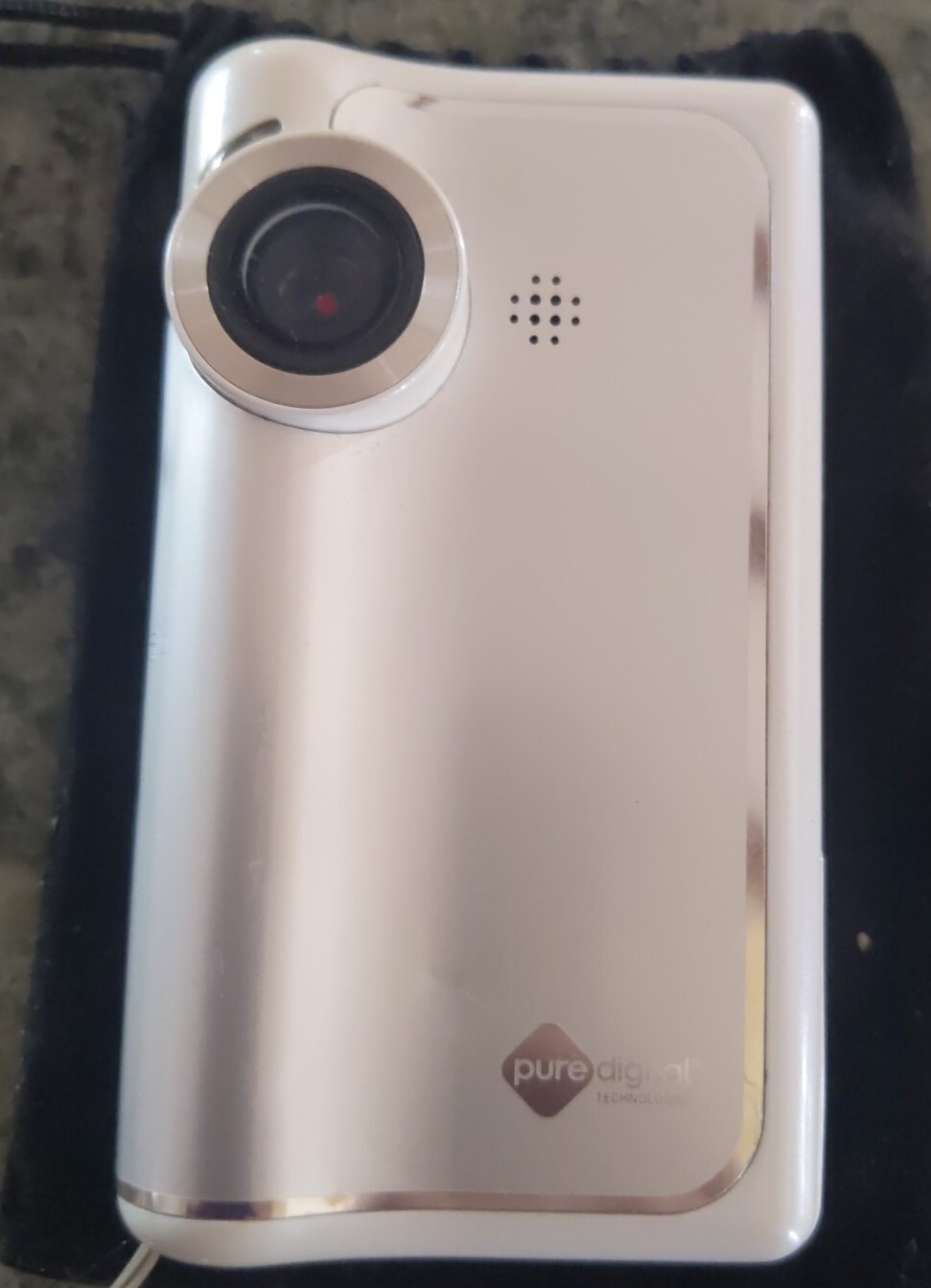 Pure Digital Model-225  Point-and-Shoot Video Recorder