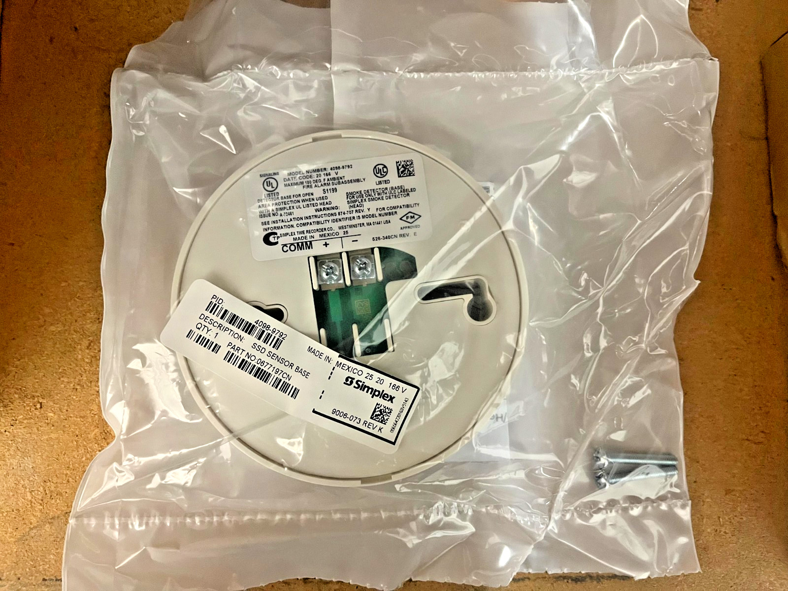 New, Simplex Duct Detector Sensor Base, White, 4098-9792