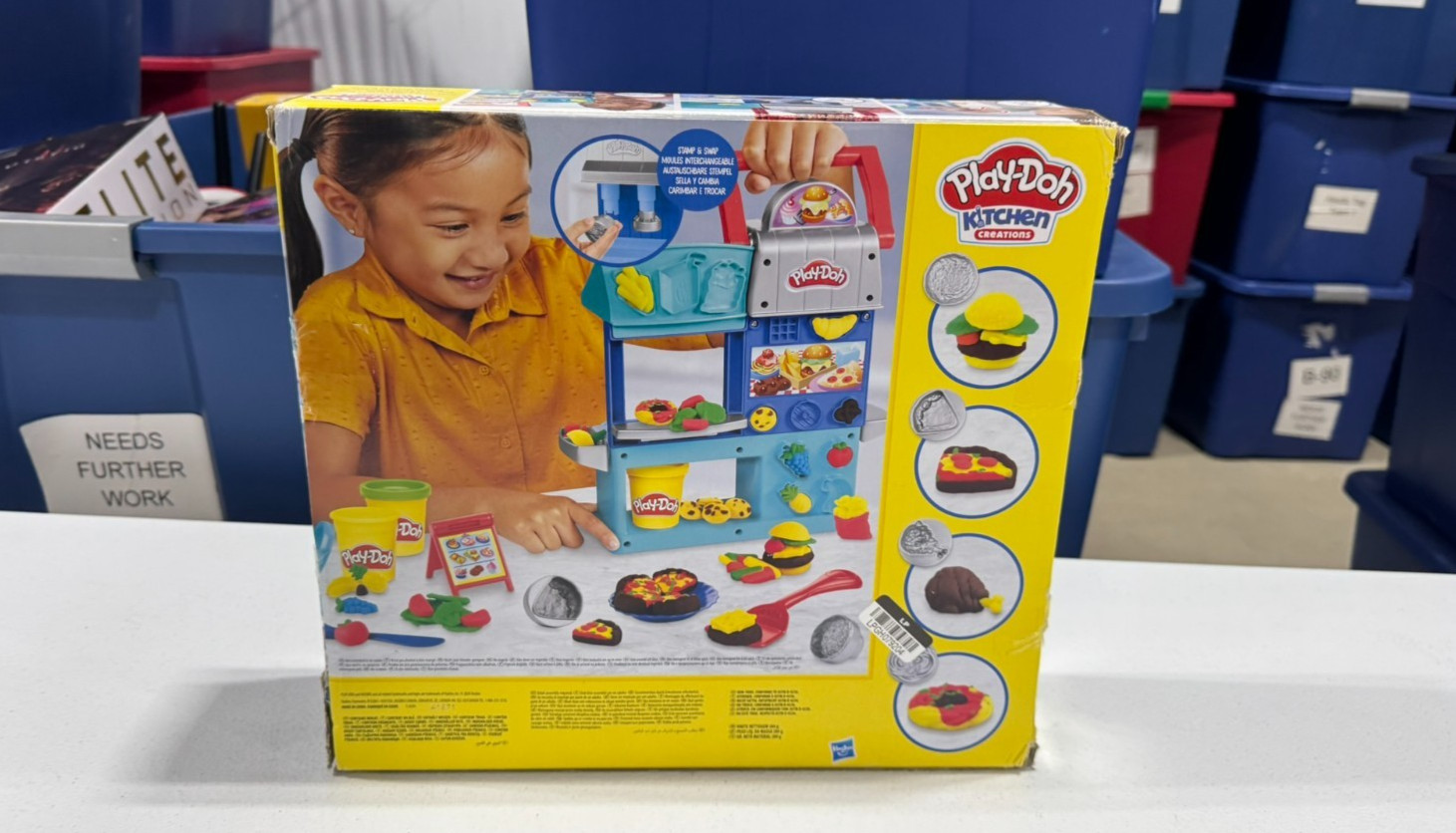 Play-Doh Kitchen Creations Busy Chefs Restaurant Playset (Read Description)