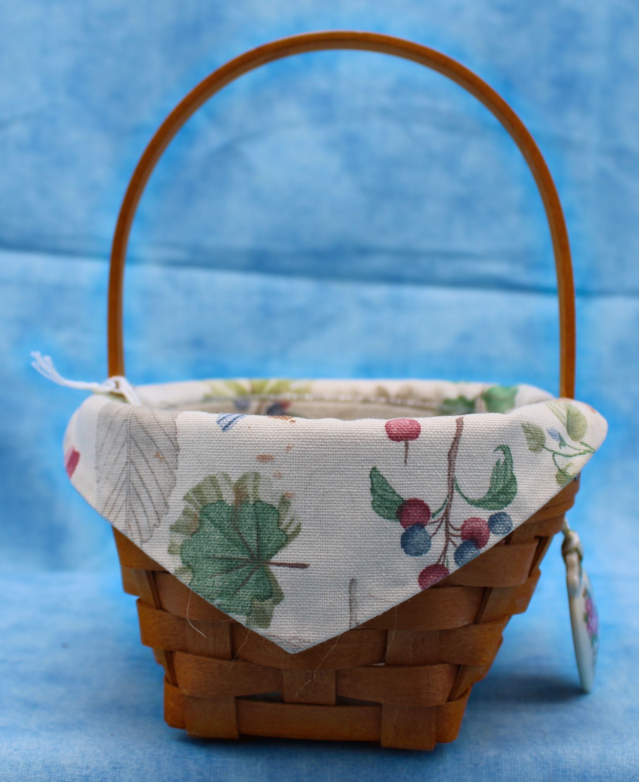 Longaberger 1999 Horizon of Hope Basket – Fixed Handle – With Liner, Protector