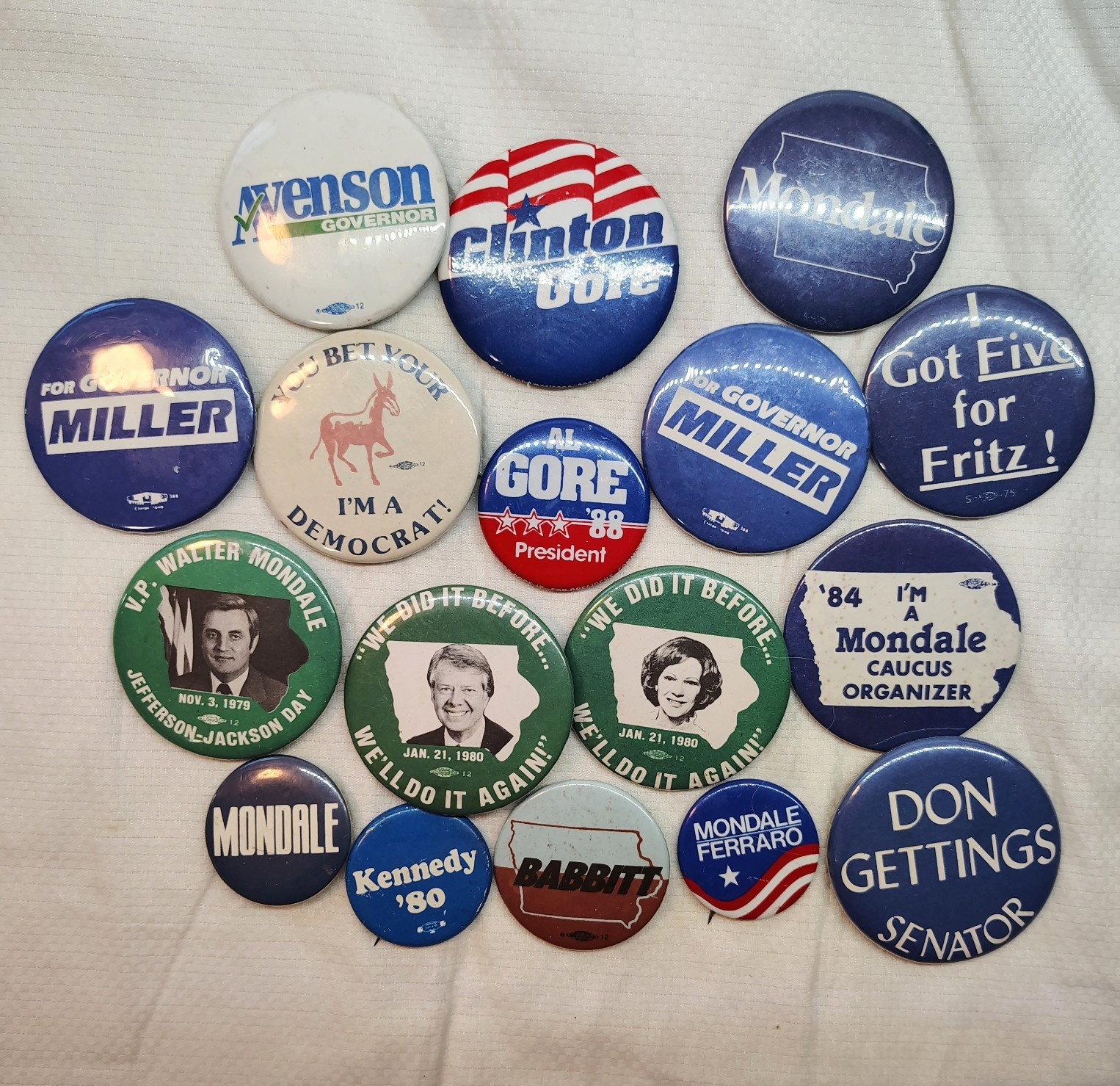 Lot of 16 Vintage Political Campaign Pinback Buttons Mondale Clinton Carter