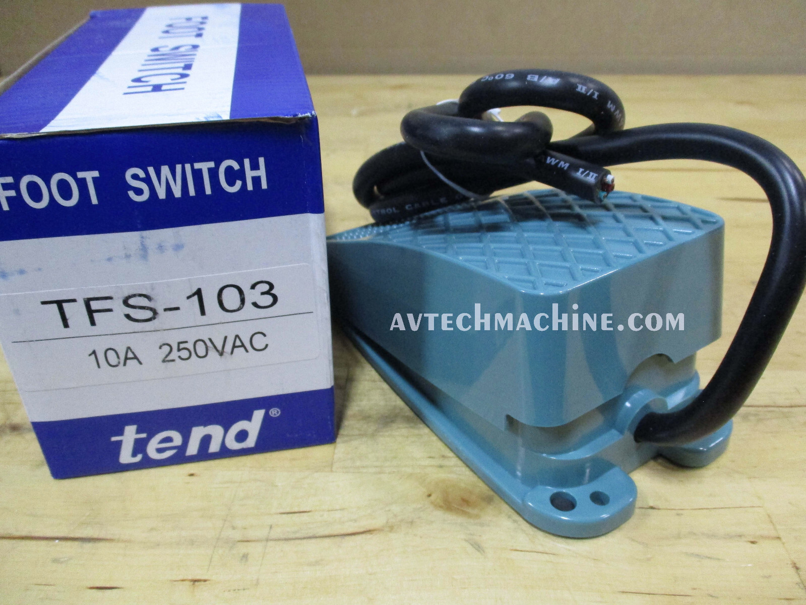 TFS-103 Tend Foot Pedal Switch With 2 Momentary Switch
