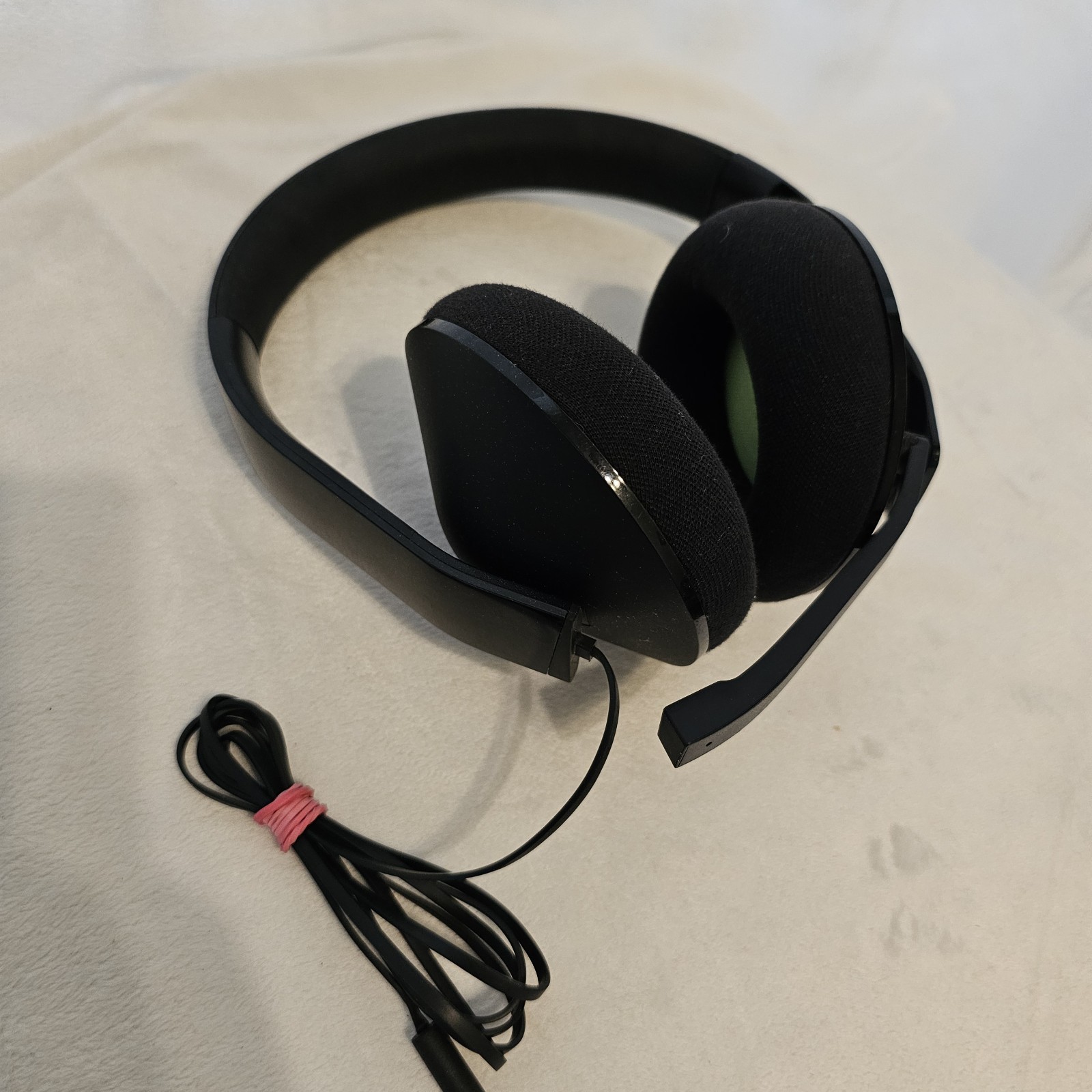 Official Xbox One / Series X Stereo Headset. Genuine Black. No Adapter. Untested