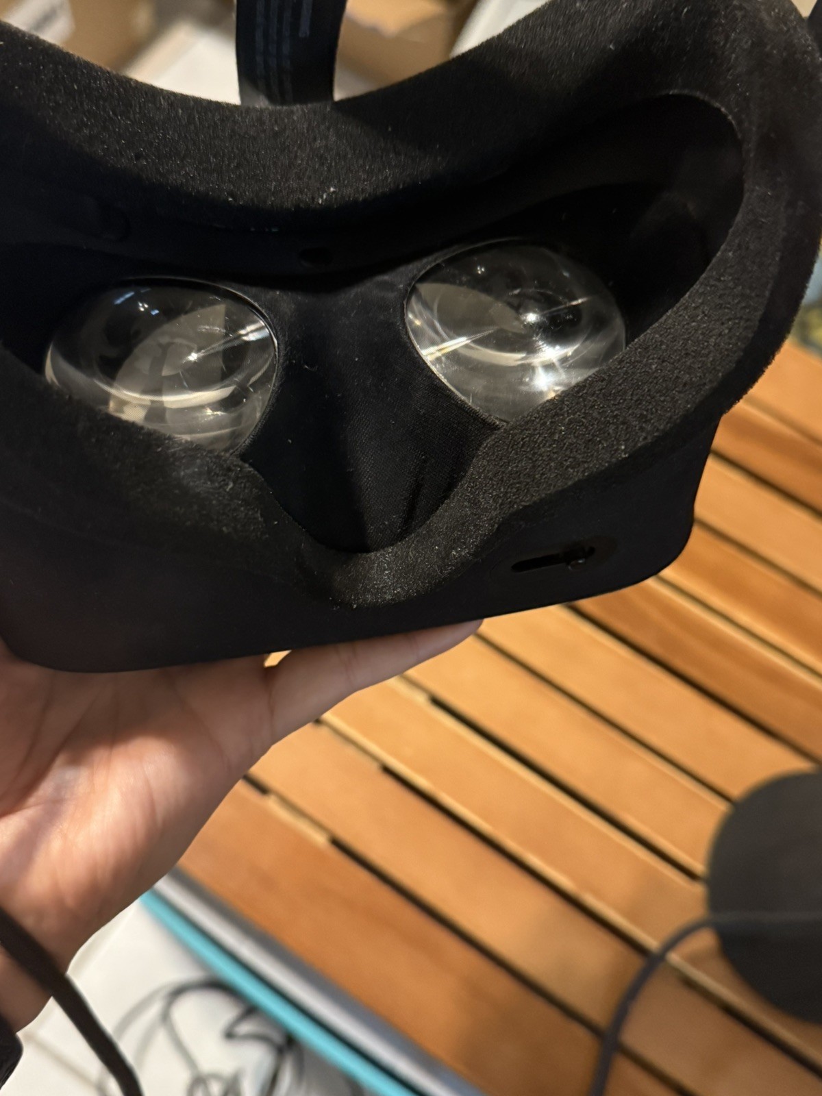 Oculus C-4 A VR Headset, 2 Sensors, 1 Controller, Original Cables, READ Descrip