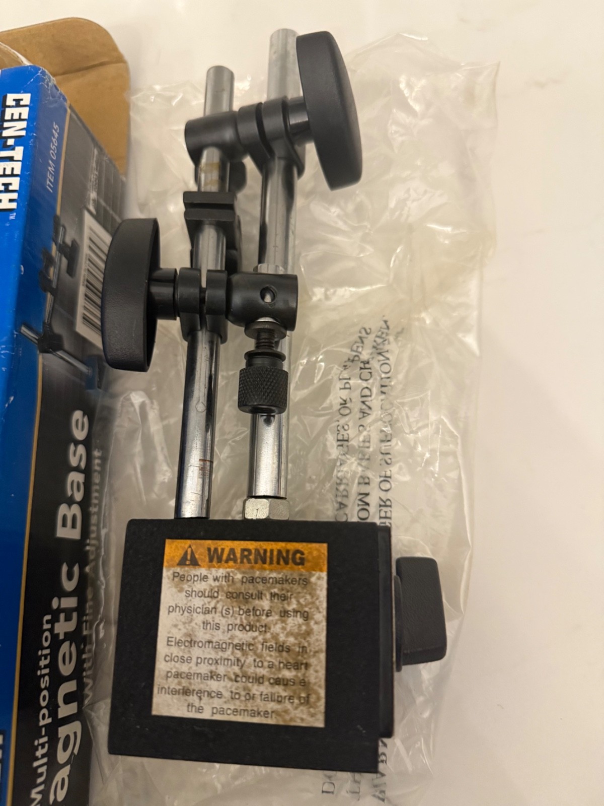 Cen-Tech Multi-Position Magnetic Base w/Fine Adjustment Item 05645