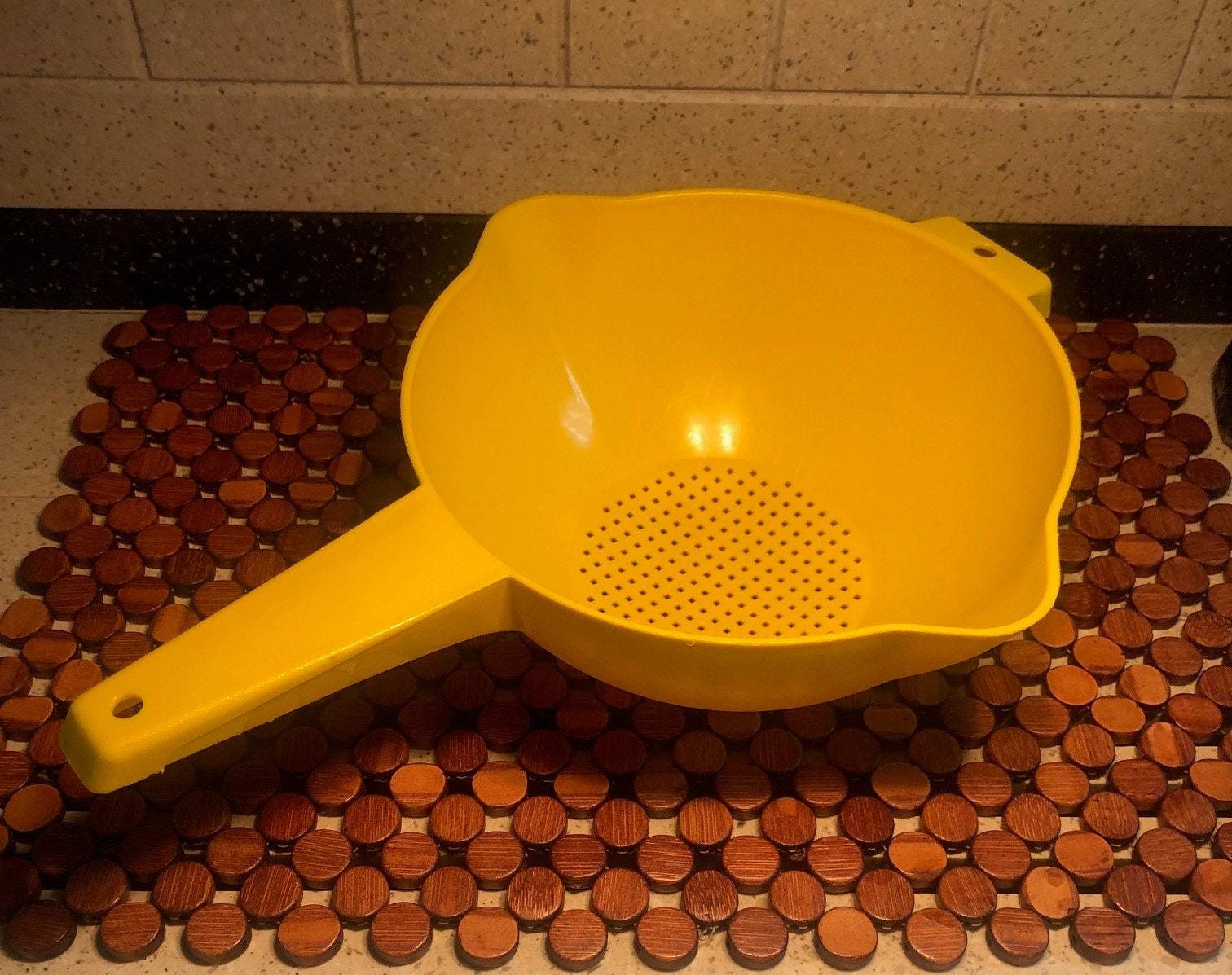 Vintage 1970s tupperware colander, sunny yellow 2-quart strainer, large