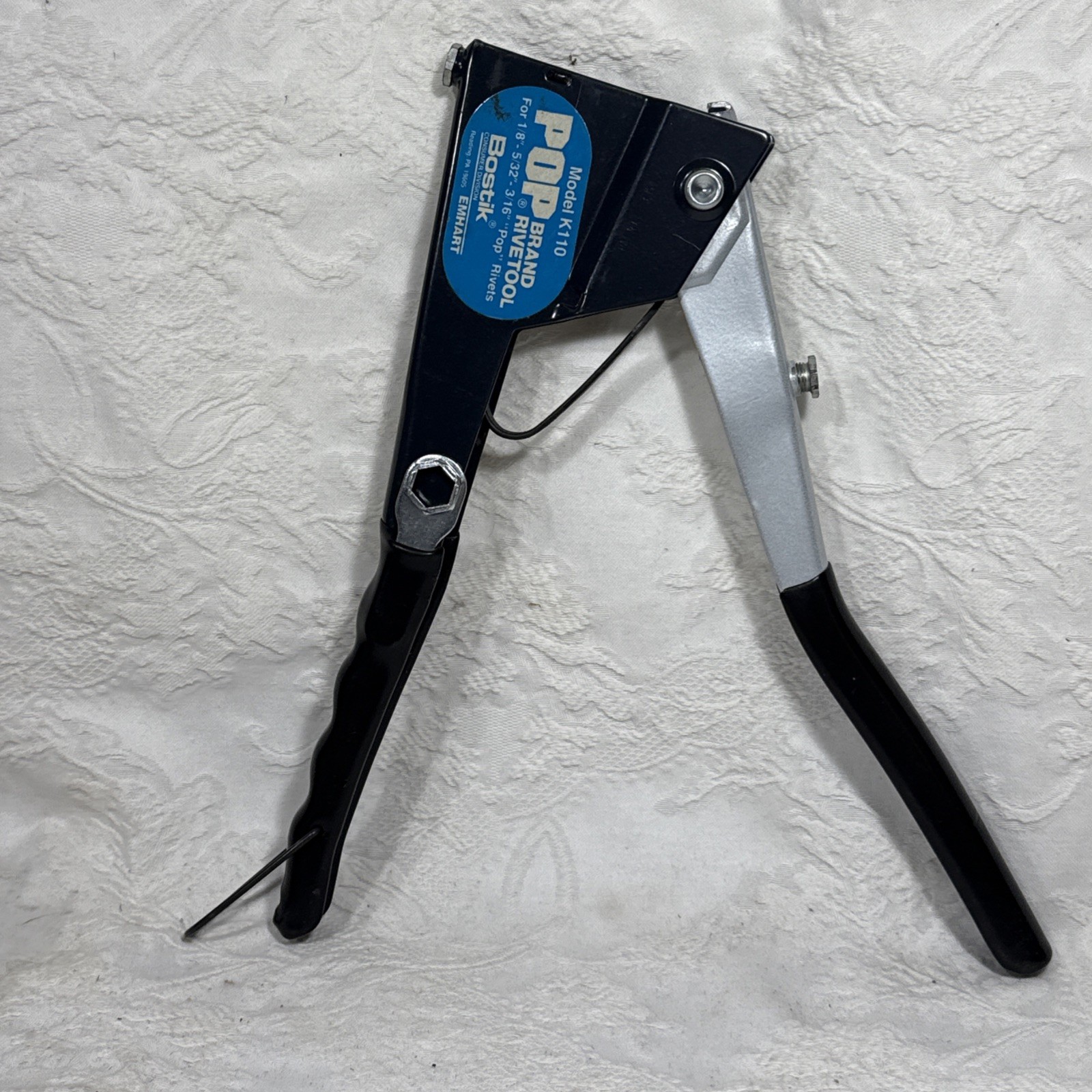Pop Rivetool Kit K 110 Rivet Tool w Assorted Rivets Bostik Emhart in Package