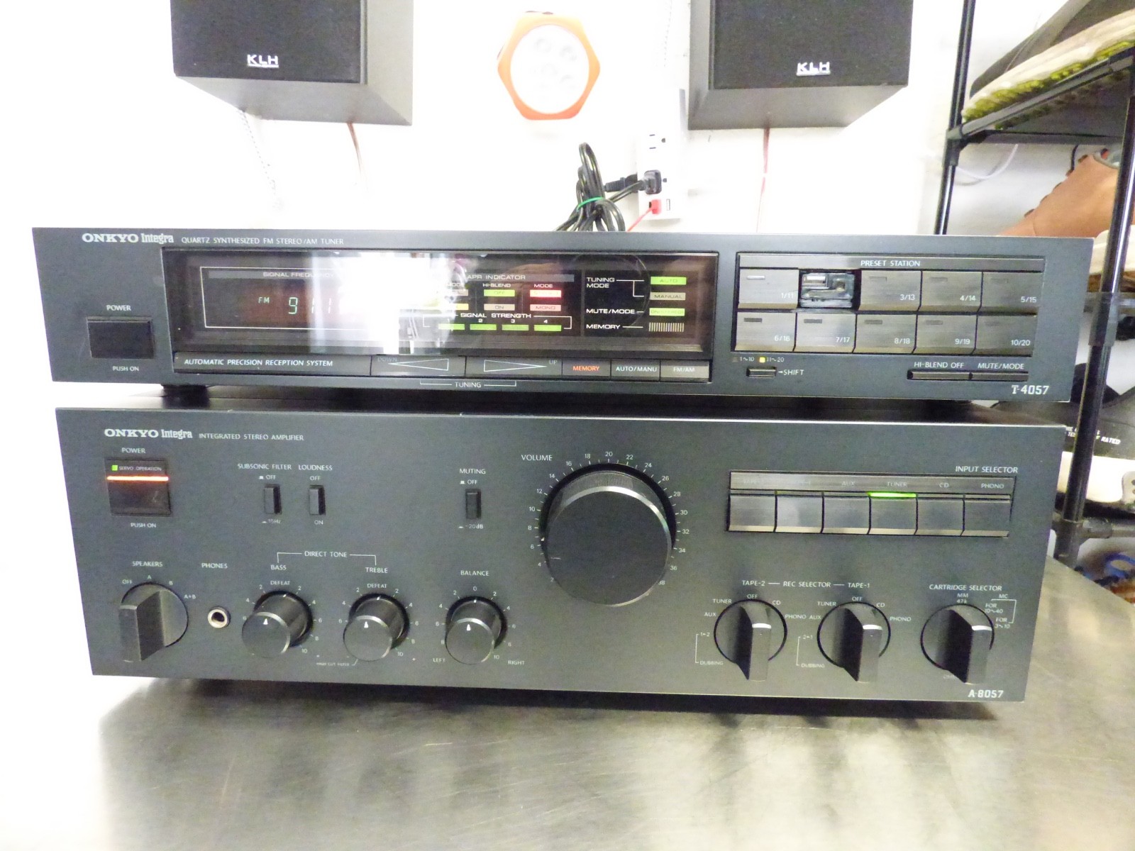 Onkyo Integra T4057 tuner and ONKYO Integra A8057 amp bundle tested and working