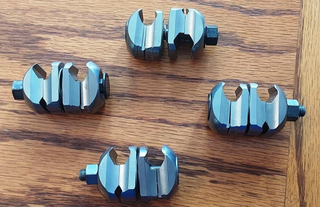 Medical Grade Combination Tubing Clamps Sythe 393.647 4 Piece lot J