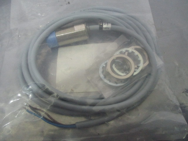 Kinton X18-08N-S33 Proximity Switch, 424500